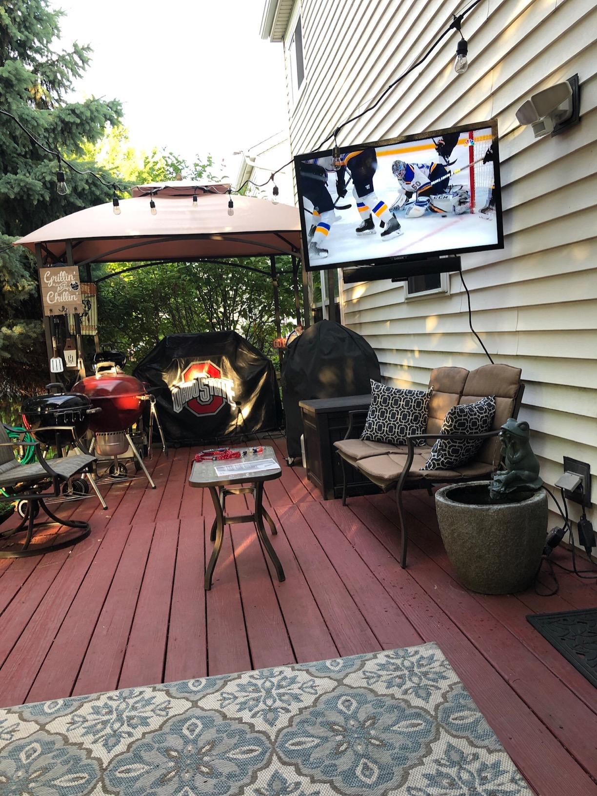 SunBrite SE 43-inch Partial Sun Outdoor TV | 4K Ultra HD LED Weatherproof Television - Includes Speaker bar (SB-SE-43-4K-BL) - Customer Photo 1