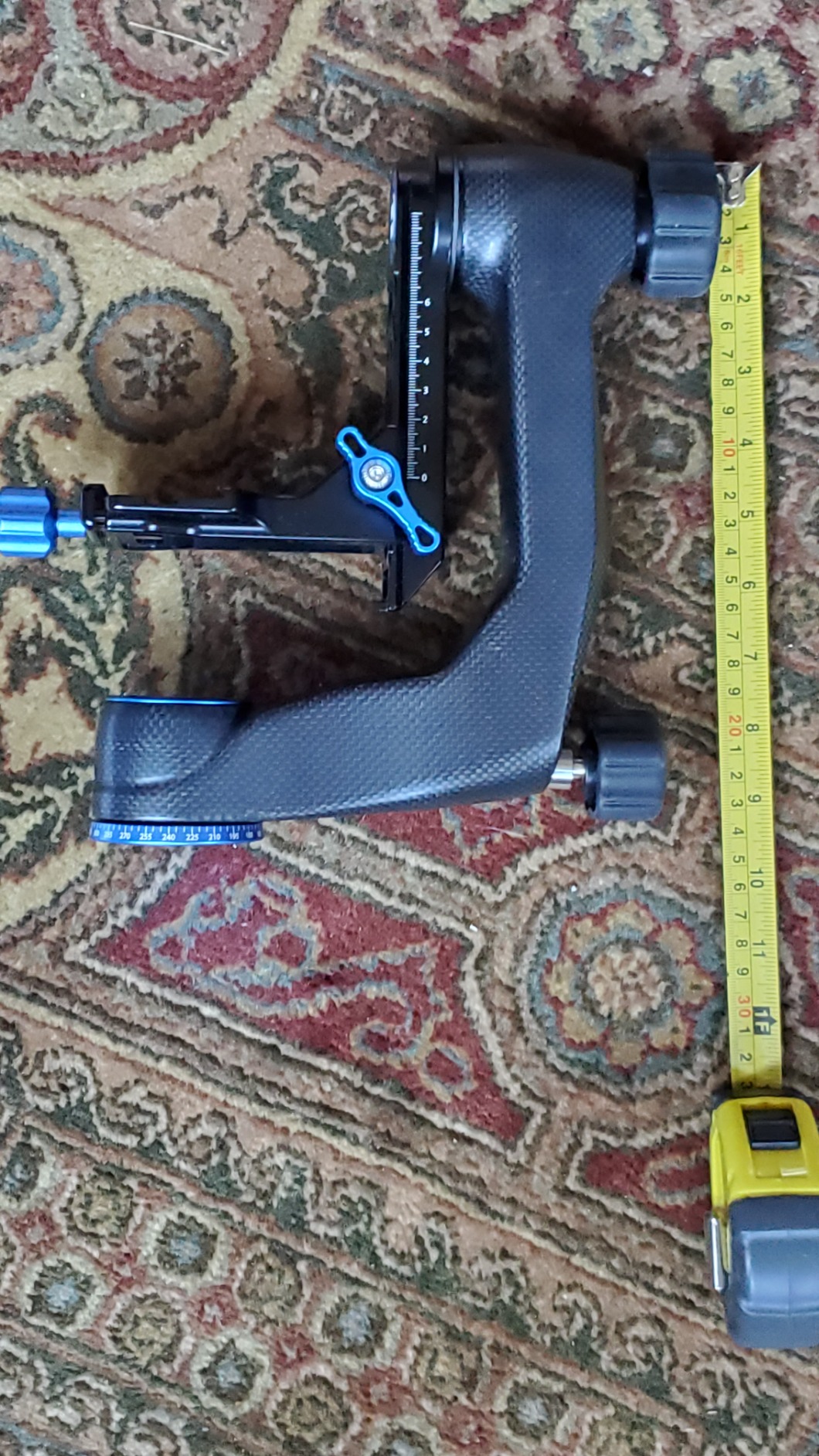 Benro Carbon Fiber Gimbal Head – Professional Lightweight Gimbal Tripod Head with Arca-Swiss Clamp, Pan & Tilt Control, and 66 lb Load Capacity for Telephoto Lenses & Wildlife Photography (GH5C) - Customer Photo 1