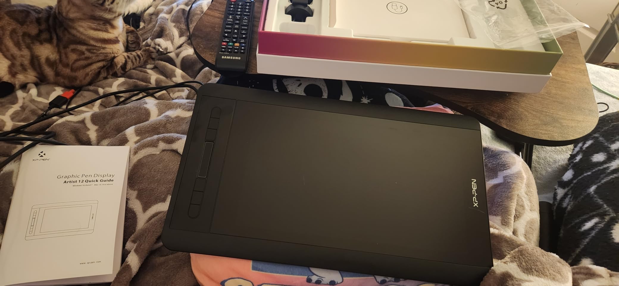 XP-PEN Artist12 11.6 Inch FHD Drawing Monitor Pen Display Graphic Monitor with PN06 Battery-Free Multi-Function Pen Holder and Glove - Customer Photo 4