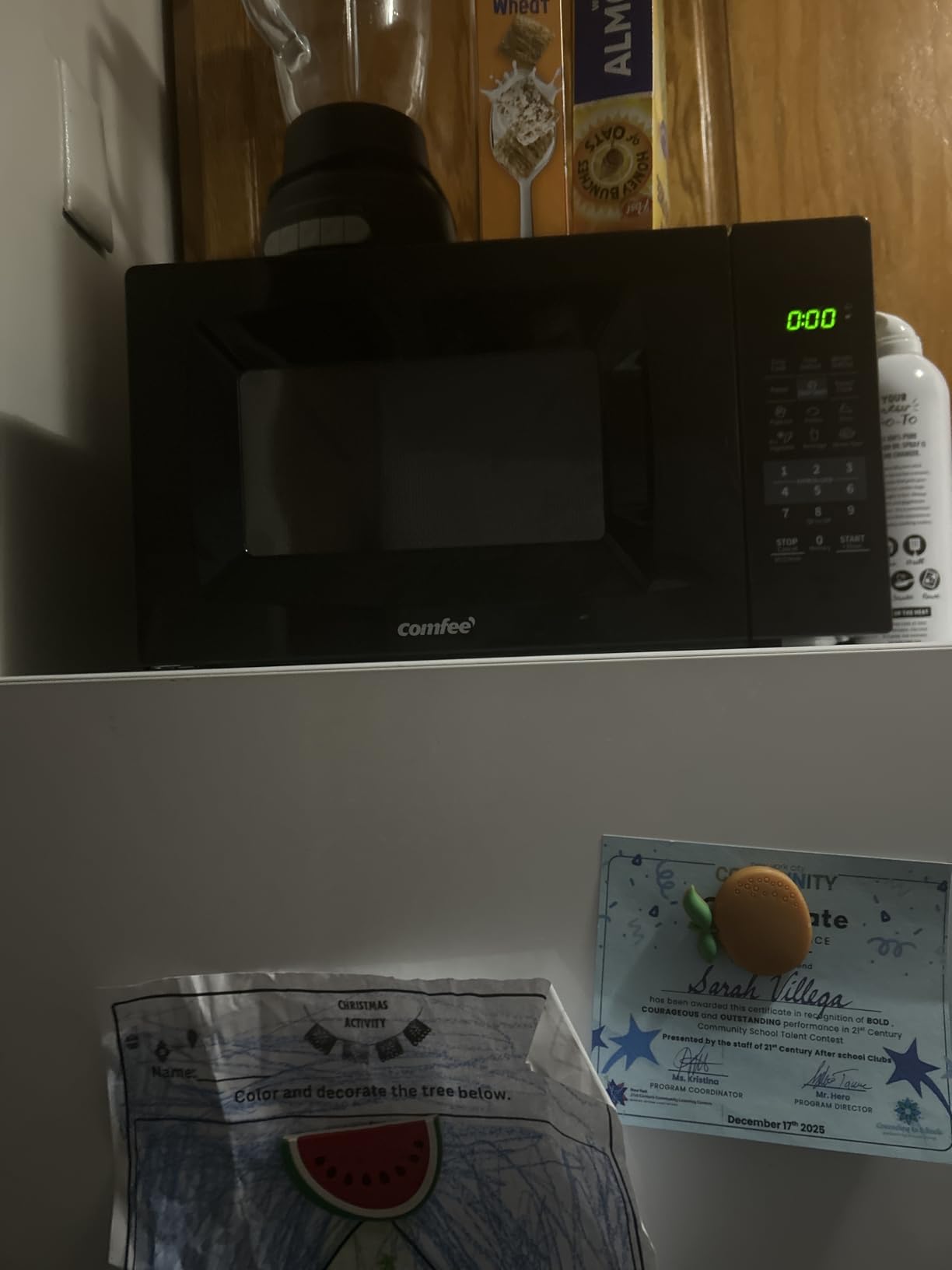 COMFEE' EM720CPL-PMB Countertop Microwave Oven with Sound On/Off, ECO Mode and Easy One-Touch Buttons, 0.7cu.ft, 700W, Black - Customer Photo 2