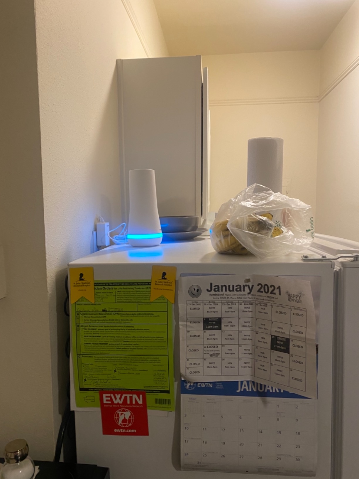 SimpliSafe 5 Piece Wireless Home Security System - Optional 24/7 Professional Monitoring - No Contract - Compatible with Alexa and Google Assistant - Customer Photo 1