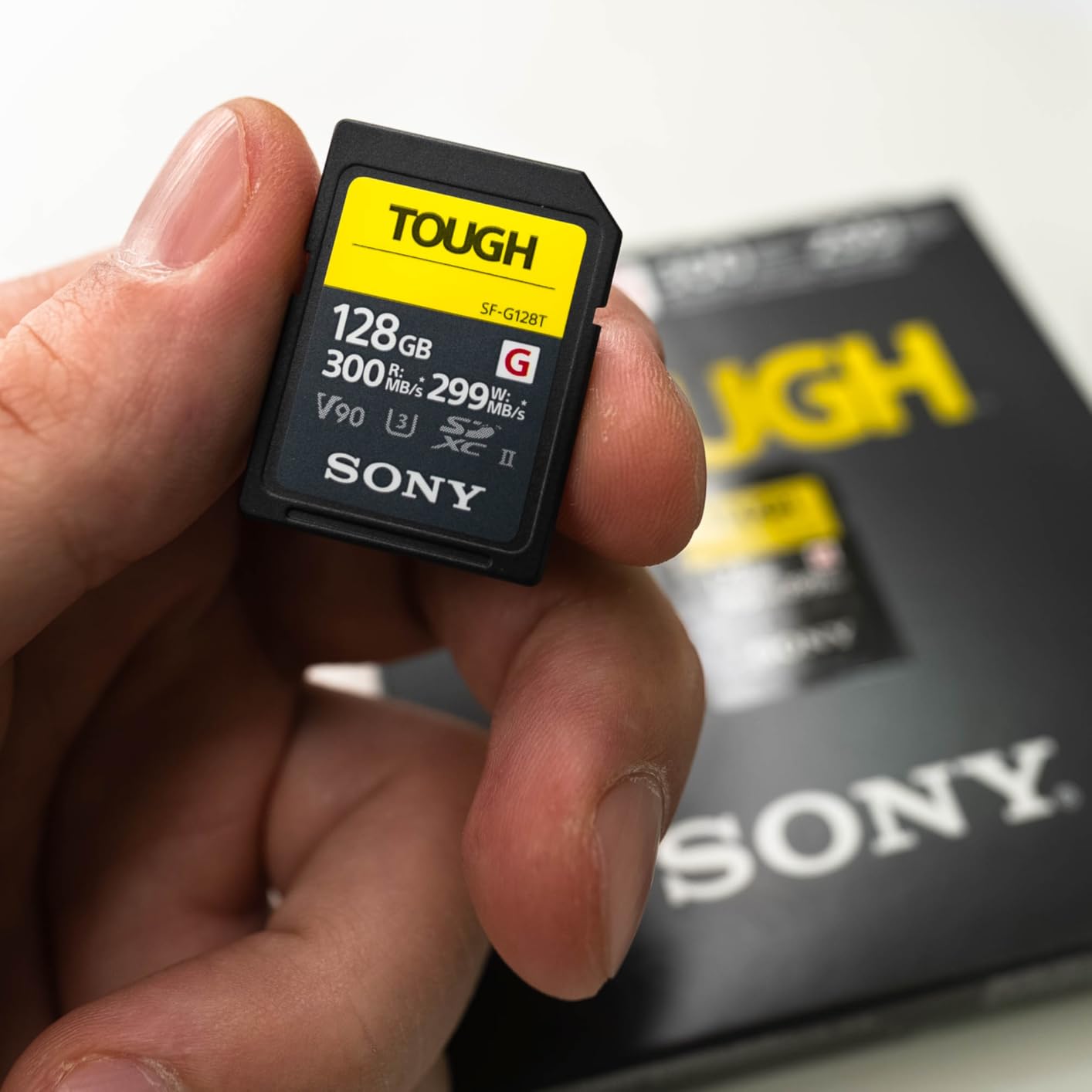 Sony TOUGH-G series SDXC UHS-II Card 128GB, V90, CL10, U3, Max R300MB/S, W299MB/S (SF-G128T/T1) - Customer Photo 2