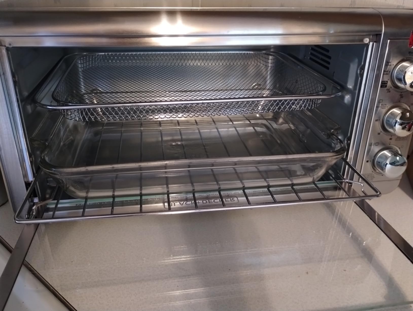 BLACK+DECKER Crisp 'N Bake Air Fry Countertop Convection Toaster Oven, XL Capacity, 8-Slice, 5-in-1, Fits 9