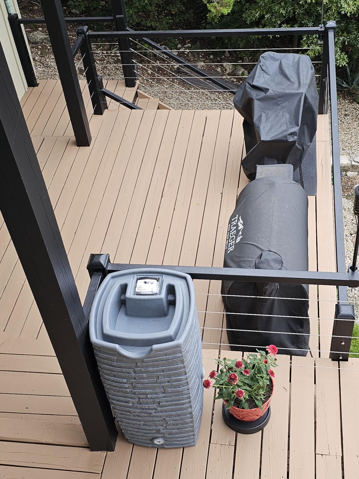 Good Ideas Impressions Riverwalk Rain Water Collection Barrel, Dark Granite, 50 Gallon - Faux Slate Rock Rainwater Catcher, Plastic Storage Drum with Dual Robust Metal Spigots & Fine Mesh Screen - Customer Photo 2