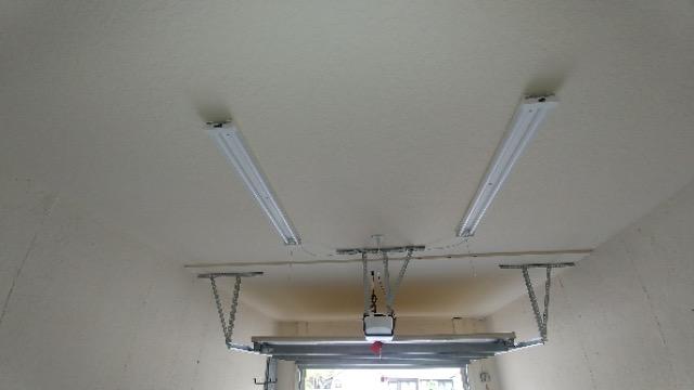 Sunco 6 Pack LED Garage Ceiling Lights Wraparound Fixture 4FT,Linkable Shop Light, 3500 LM, 40W=300W, 5000K Daylight, Hardwired, Surface Mount, Utility Workshop Light ETL Customer Review Sunco 6 Pack LED Garage Ceiling Lights Wraparound Fixture 4FT,Linkable Shop Light, 3500 LM, 40W=300W, 5000K Daylight, Hardwired, Surface Mount, Utility Workshop Light ETL - Customer Photo 1