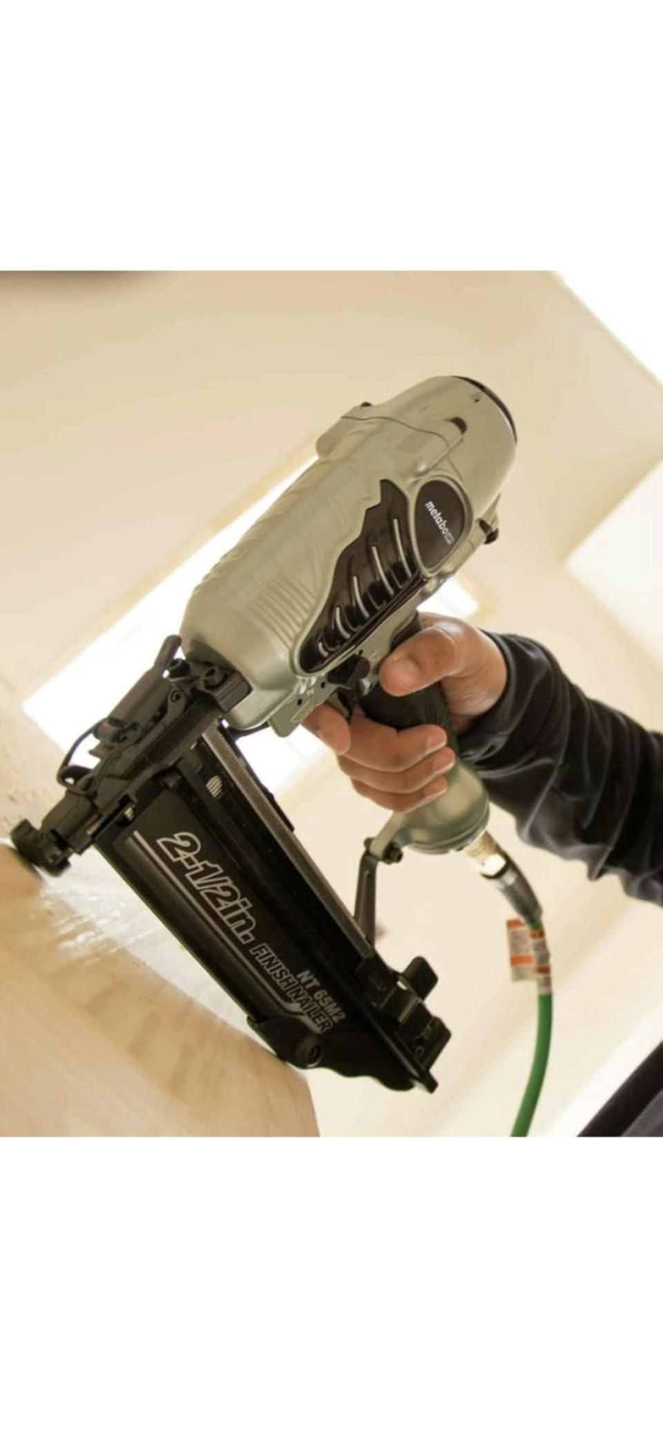 Metabo HPT Finish Nailer with Air Duster, Pro-Preferred Pneumatic Power Nailers, Ideal for Molding, Chair Rail, and Cabinetry, Lightweight 3.7 lbs, 16 Gauge, 1″ to 2-1/2″ Finish Nails, NT65M2S - Customer Photo 2
