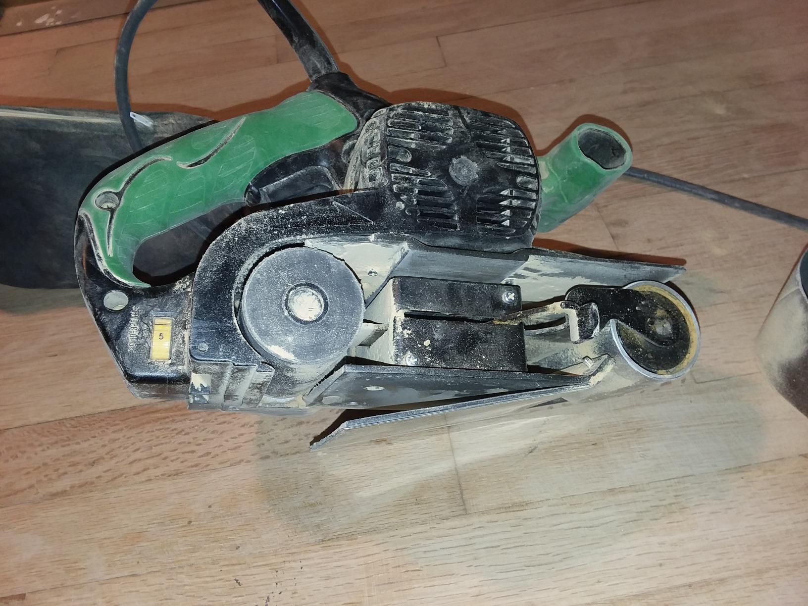 Metabo HPT Belt Sander | 3 x 21 Inch | For Woodworking | Variable Speed | 9.0 Amp Motor | Soft Grip | 5-Year Warranty | SB8V2 - Customer Photo 5