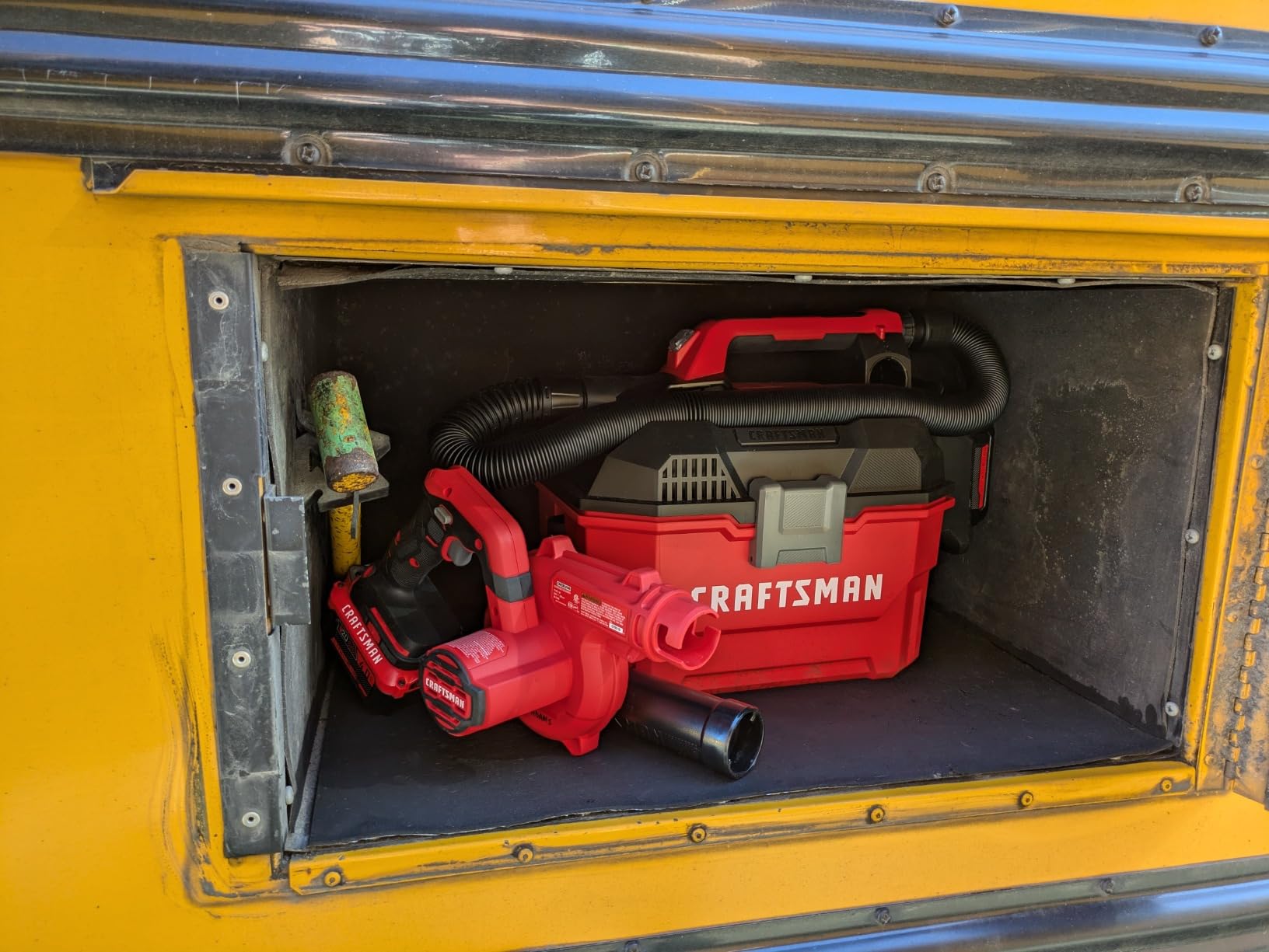 CRAFTSMAN V20 Cordless Vacuum Cleaner, Shop Vac Wet/Dry, 2 Gallon, 7ft Hose, Bare Tool Only (CMCV002B) - Customer Photo 1