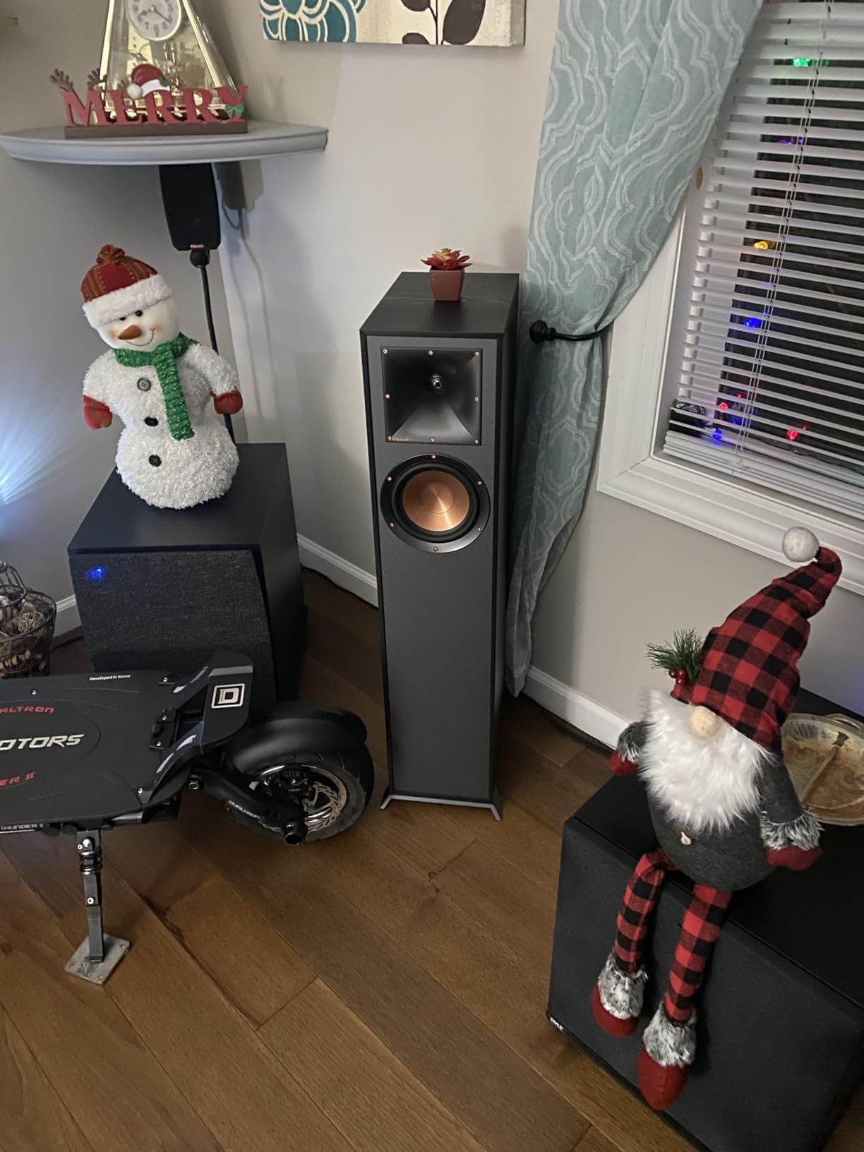 Klipsch Reference R-610F Floorstanding Speaker, Black, Pair - Customer Photo 2