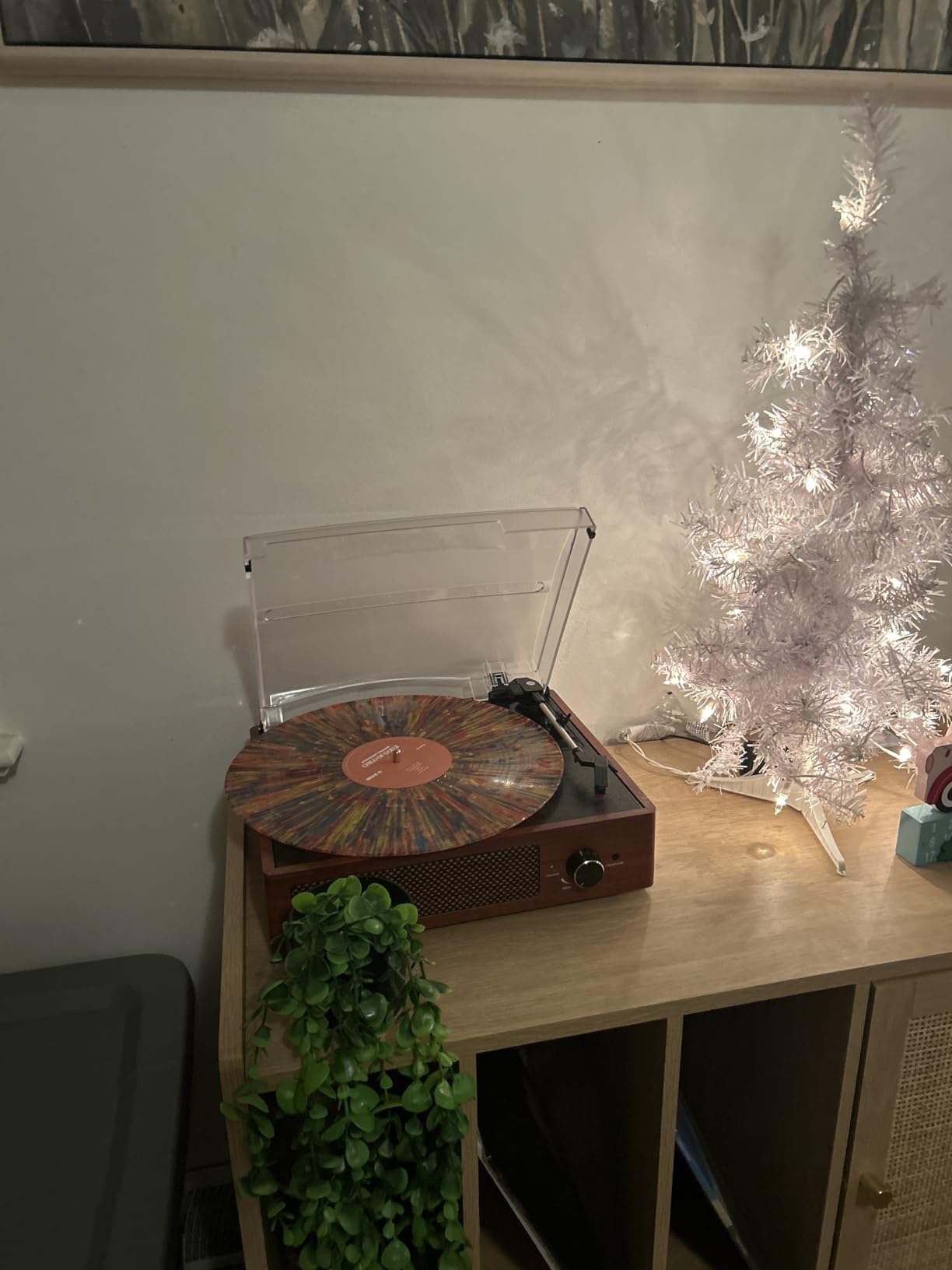 Vinyl Record Player Turntable with Built-in Bluetooth Receiver & 2 Stereo Speakers, 3 Speed 3 Size Portable Retro Record Player for Entertainment and Home Decoration - Customer Photo 2