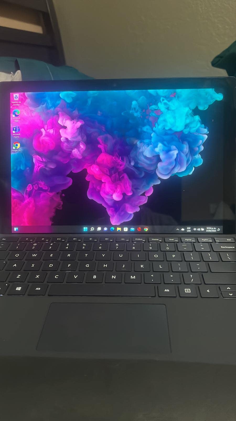 Microsoft Surface Pro 6 (Intel Core i5, 8GB RAM, 128GB SSD) Platinum (Renewed) - Customer Photo 2