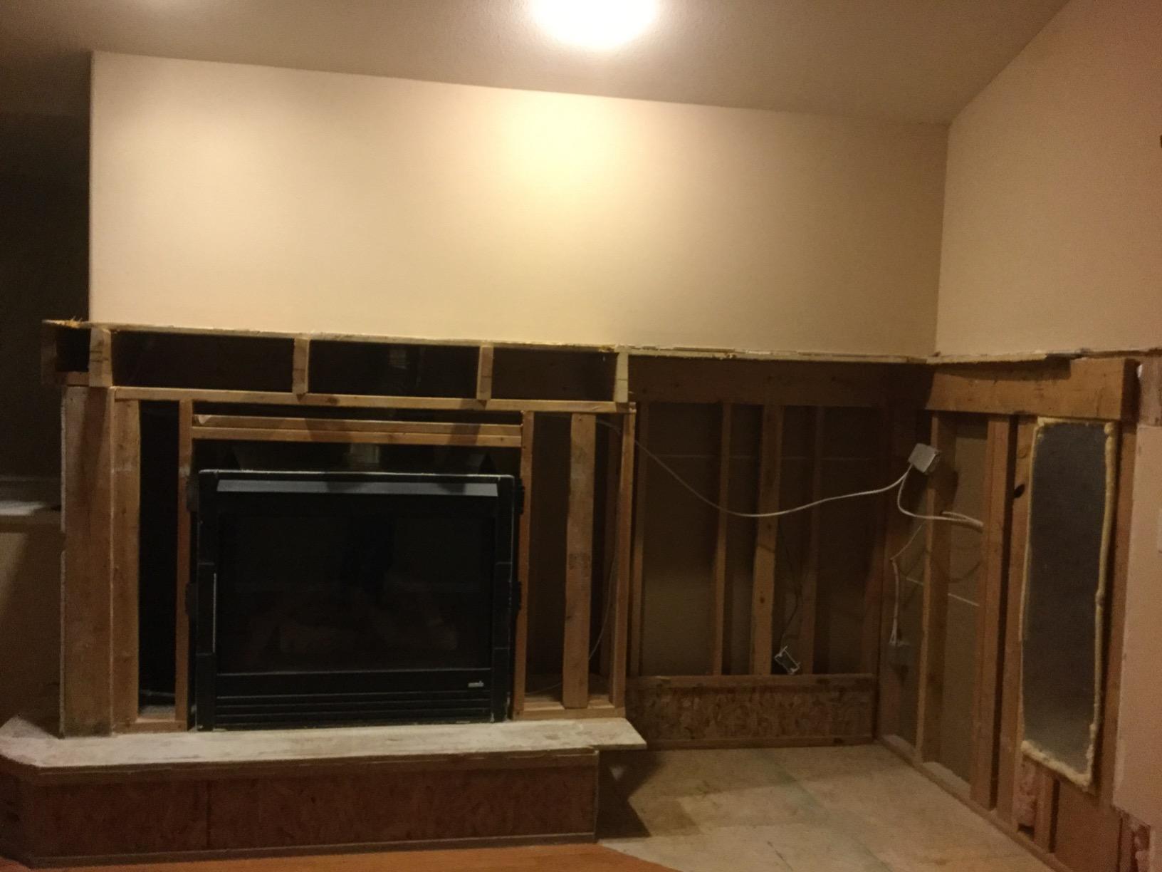 DEWALT Miter Saw, Single Bevel, Compound, 10-Inch, 15-Amp (DWS713) - Customer Photo 2