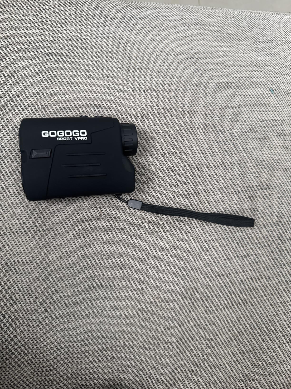 Gogogo Sport Vpro GS03 Laser Golf/Hunting Rangefinder, 1000/1200 Yards Laser Range Finder with 6X Magnification Ultra-Clear View, Lightweight, Slope, Pin-Seeker & Flag-Lock & Vibration - Customer Photo 2