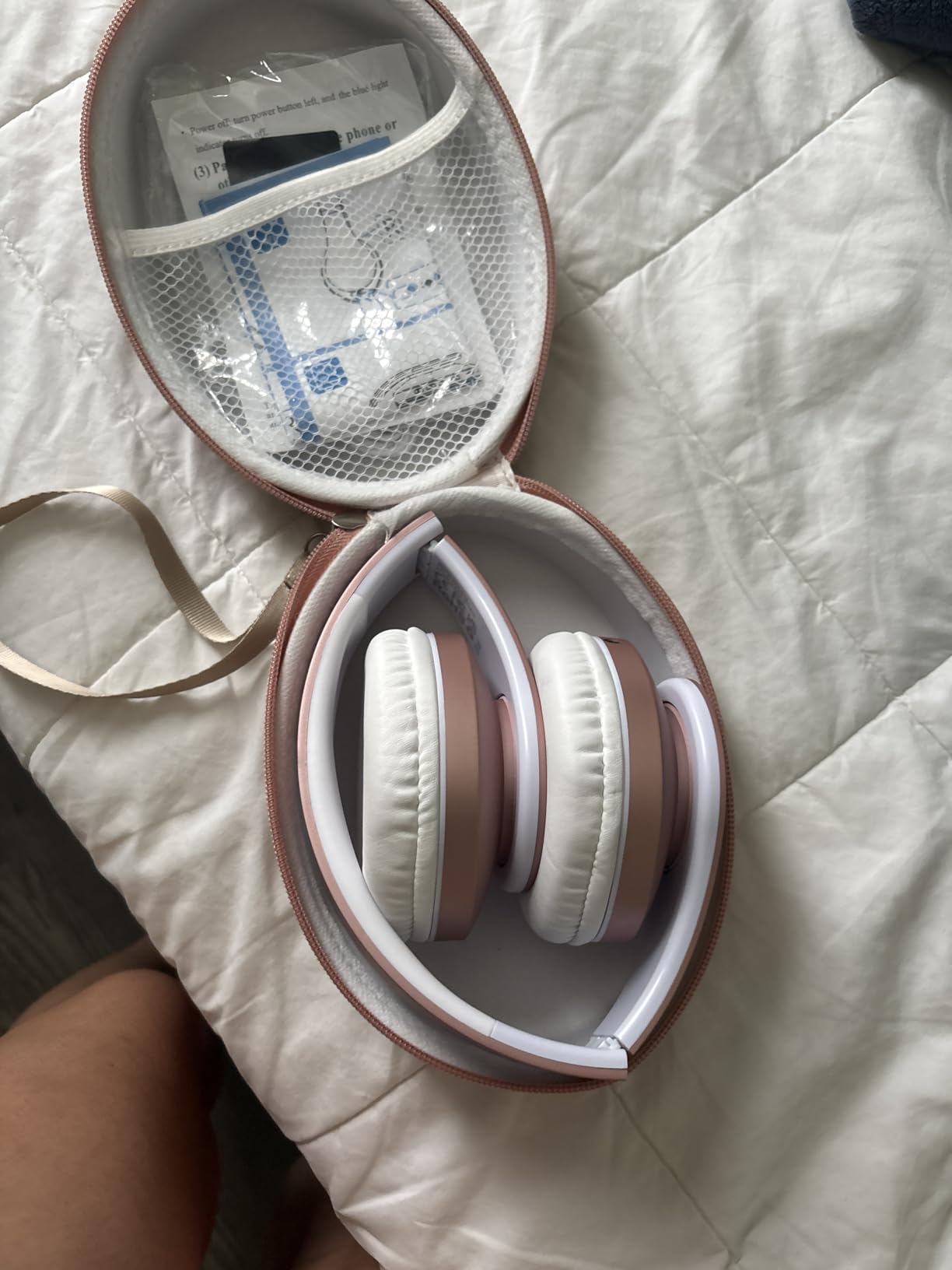 ZIHNIC Bluetooth Headphones Over-Ear, Foldable Wireless and Wired Stereo Headset Micro SD/TF, FM for Cell Phone,PC,Soft Earmuffs &Light Weight for Prolonged Wearing (Black/Blue) - Customer Photo 2