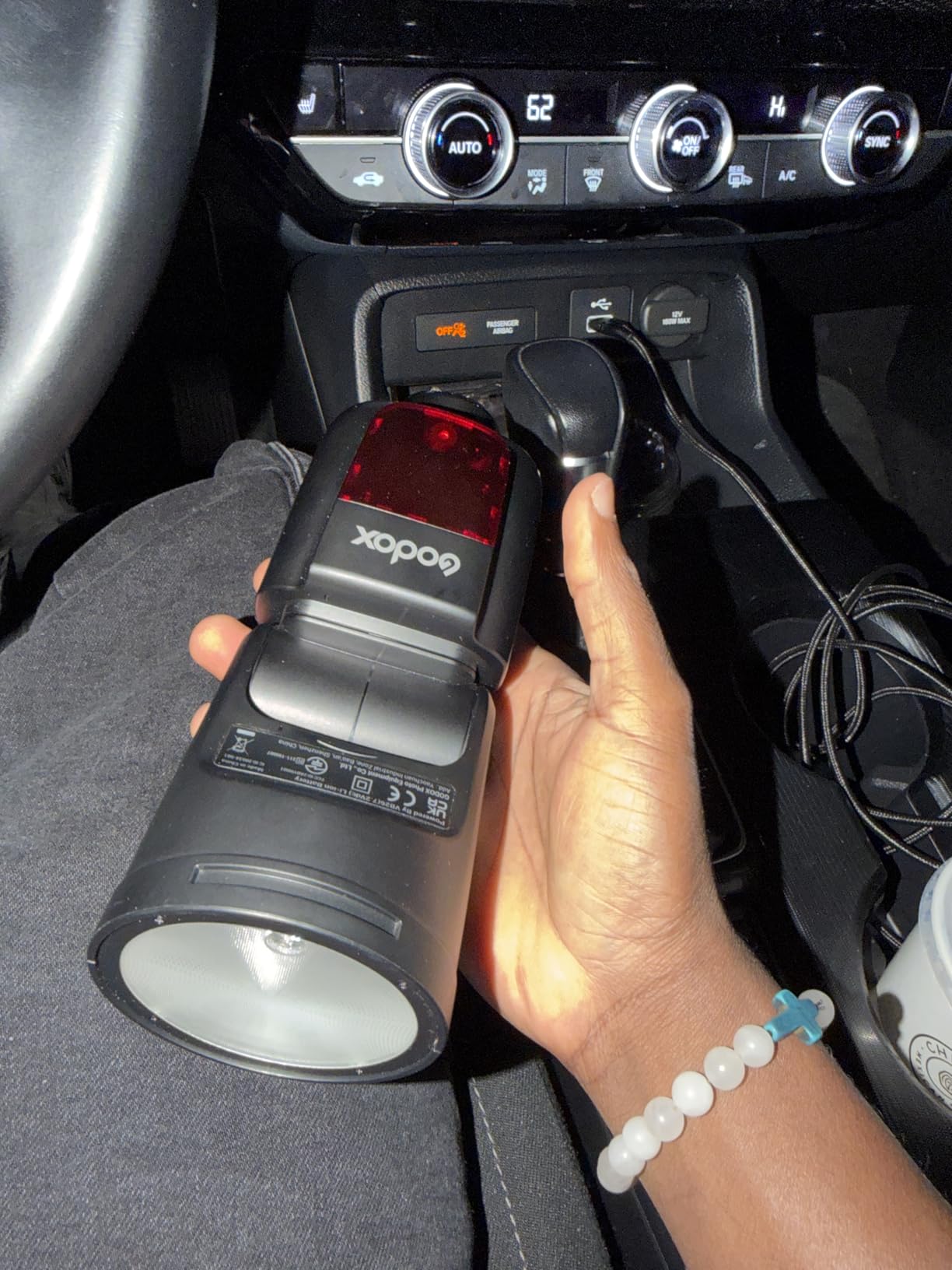 Godox V1-S Flash Speedlite for Sony, 76Ws 2.4G X Wireless TTL 1/8000 HSS Speedlight, 1.5s Recycle, 480 Full Power Flashes with Rechargeable Battery Customer Review Godox V1-S Flash Speedlite for Sony, 76Ws 2.4G X Wireless TTL 1/8000 HSS Speedlight, 1.5s Recycle, 480 Full Power Flashes with Rechargeable Battery - Customer Photo 1