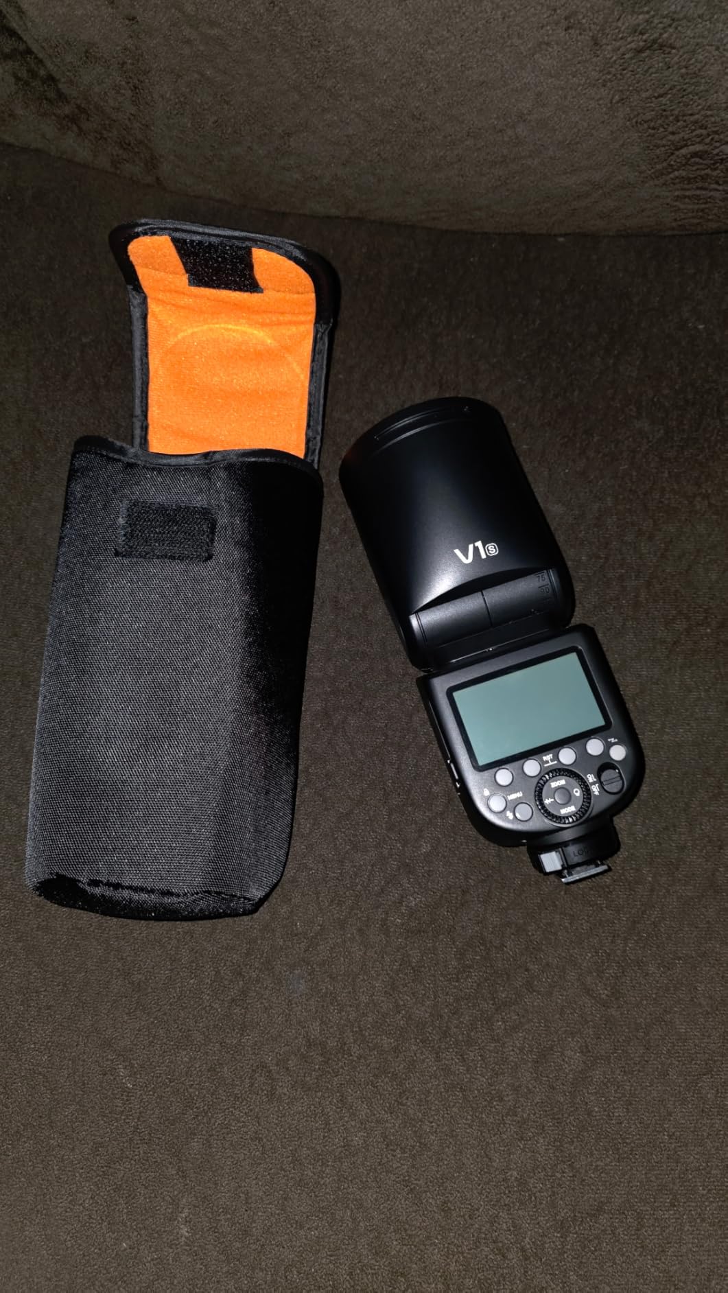 Godox V1-S Flash Speedlite for Sony, 76Ws 2.4G X Wireless TTL 1/8000 HSS Speedlight, 1.5s Recycle, 480 Full Power Flashes with Rechargeable Battery Customer Review Godox V1-S Flash Speedlite for Sony, 76Ws 2.4G X Wireless TTL 1/8000 HSS Speedlight, 1.5s Recycle, 480 Full Power Flashes with Rechargeable Battery - Customer Photo 2