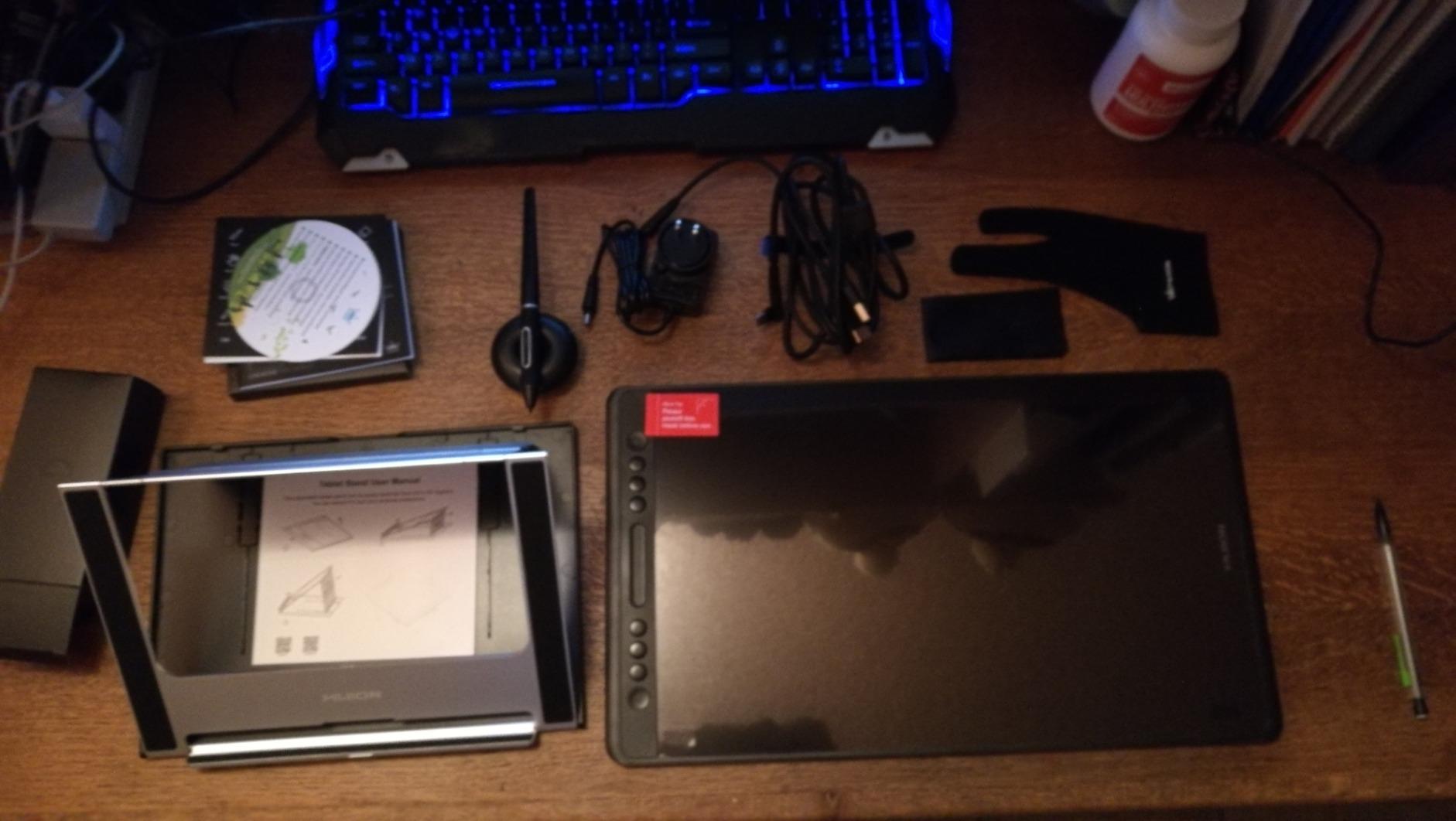 HUION KAMVAS Pro 16 Drawing Tablet with Screen, 15.6 inch Pen Display Anti-Glare Glass 6 Shortcut Keys Adjustable Stand, Graphics Tablet for Drawing, Writing, Design, Work with Windows, Mac and Linux - Customer Photo 5