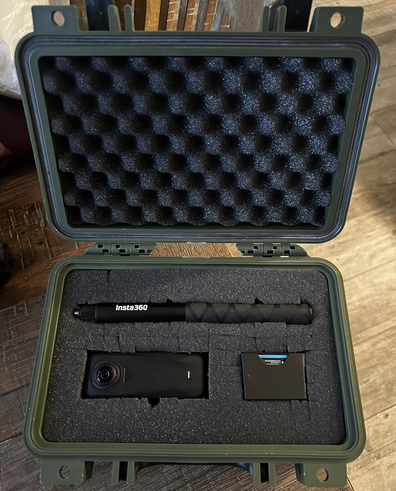 MEIJIA Portable All Weather Waterproof Protective Hard Case, Small Camera Case,Dry Case with Customizable Foam,Fit Use of Drones, Camera,Equipments, 11.65 x8.35x3.78 Customer Review MEIJIA Portable All Weather Waterproof Protective Hard Case, Small Camera Case,Dry Case with Customizable Foam,Fit Use of Drones, Camera,Equipments, 11.65 x8.35x3.78 - Customer Photo 2