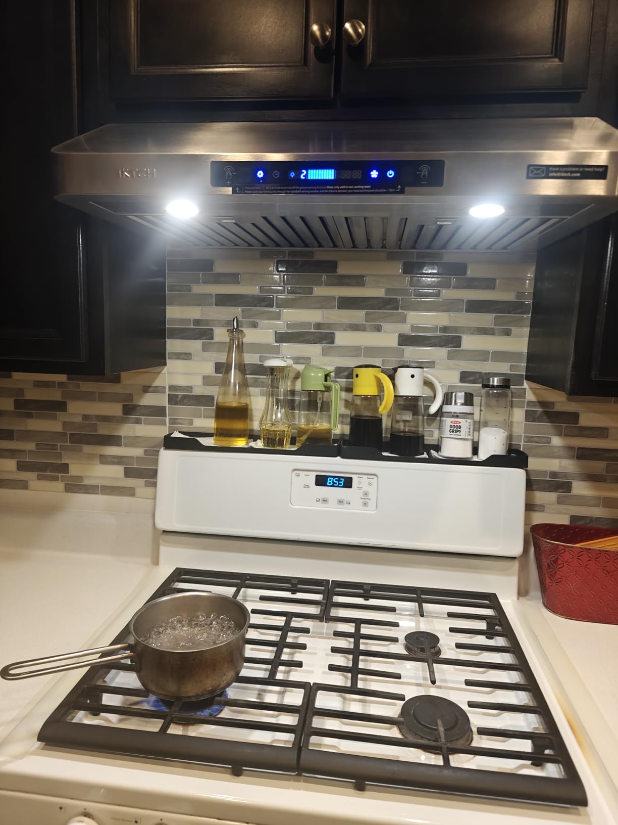 IKTCH 30 Inch Under Cabinet Range Hood with 900-CFM, 4 Speed Gesture Sensing&Touch Control Panel, Stainless Steel Kitchen Vent with 2 Pcs Baffle Filters(IKC01-30) - Customer Photo 2