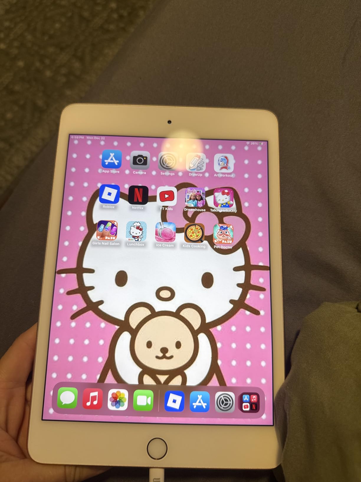 Apple iPad Mini, 5th Gen (Wi-Fi, 64GB) - Space Gray (Renewed) Customer Review Apple iPad Mini, 5th Gen (Wi-Fi, 64GB) - Space Gray (Renewed) - Customer Photo 1