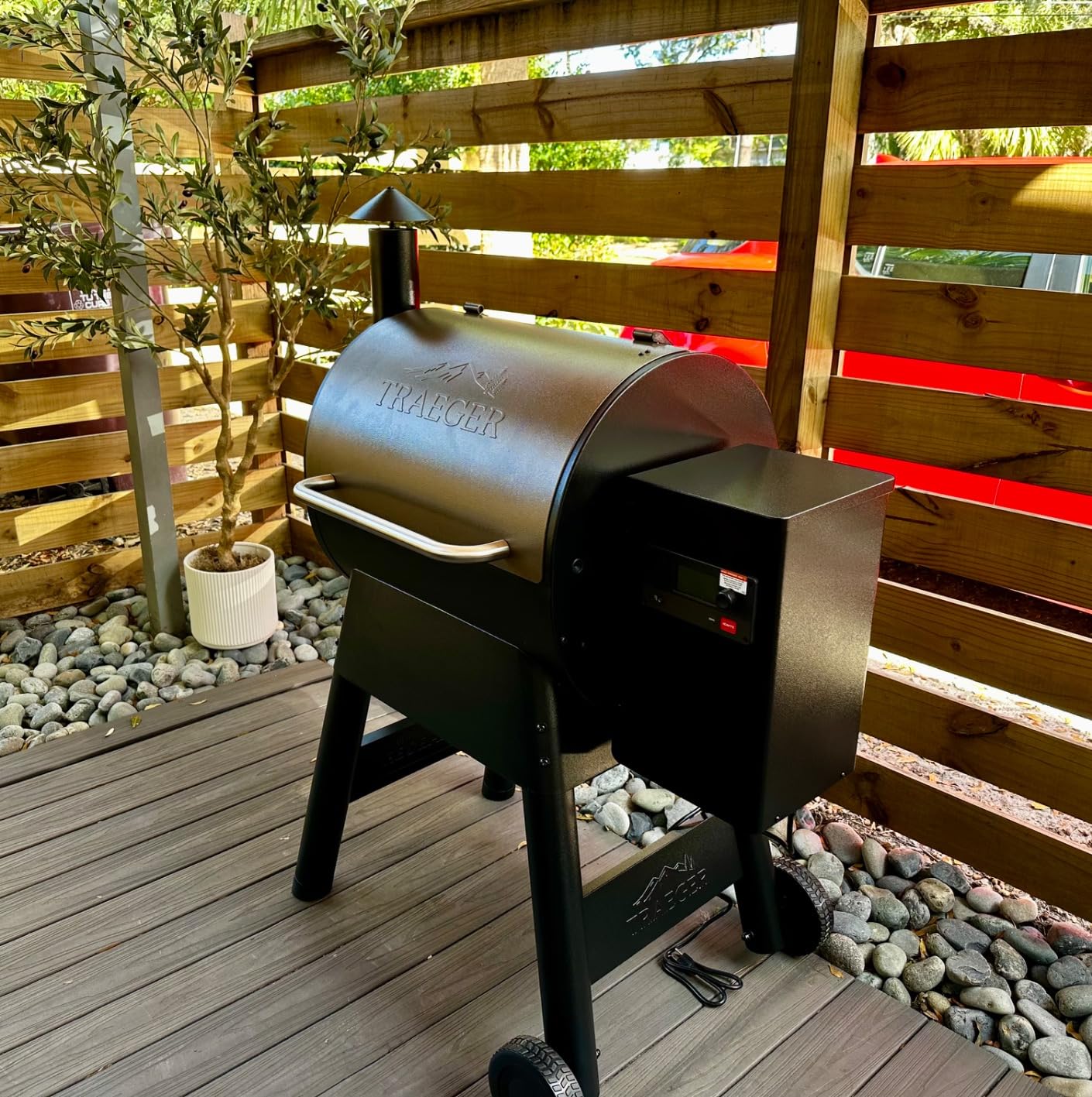 Traeger Grills Pro 575 Wood Pellet Grill & Smoker with Wifi, App-Enabled, Bronze Customer Review Traeger Grills Pro 575 Wood Pellet Grill & Smoker with Wifi, App-Enabled, Bronze - Customer Photo 5