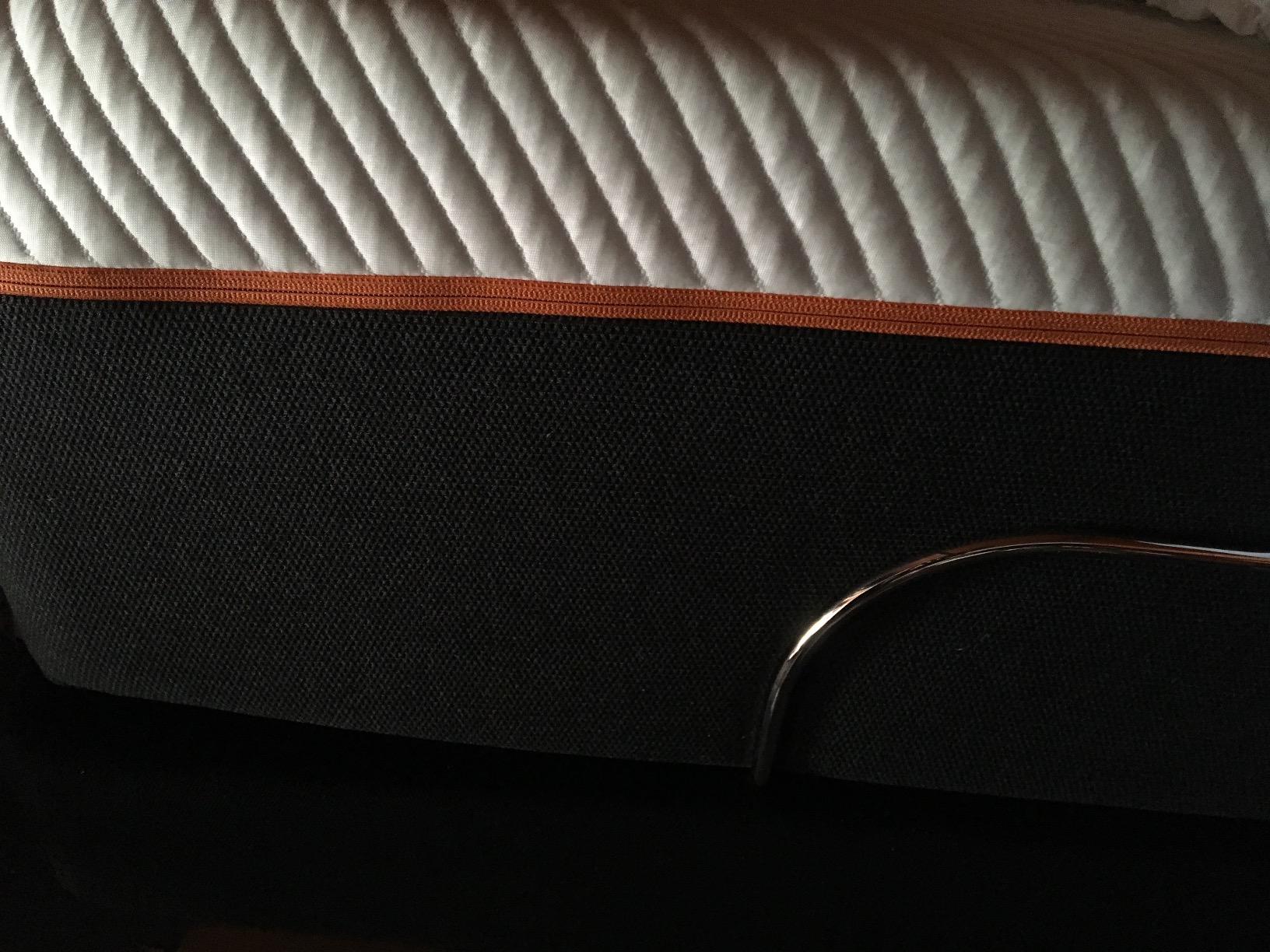 TEMPUR-PEDIC ProAdapt Hybrid, King, 12 inch Memory Foam Hybrid 10-year limited warranty - Customer Photo 2