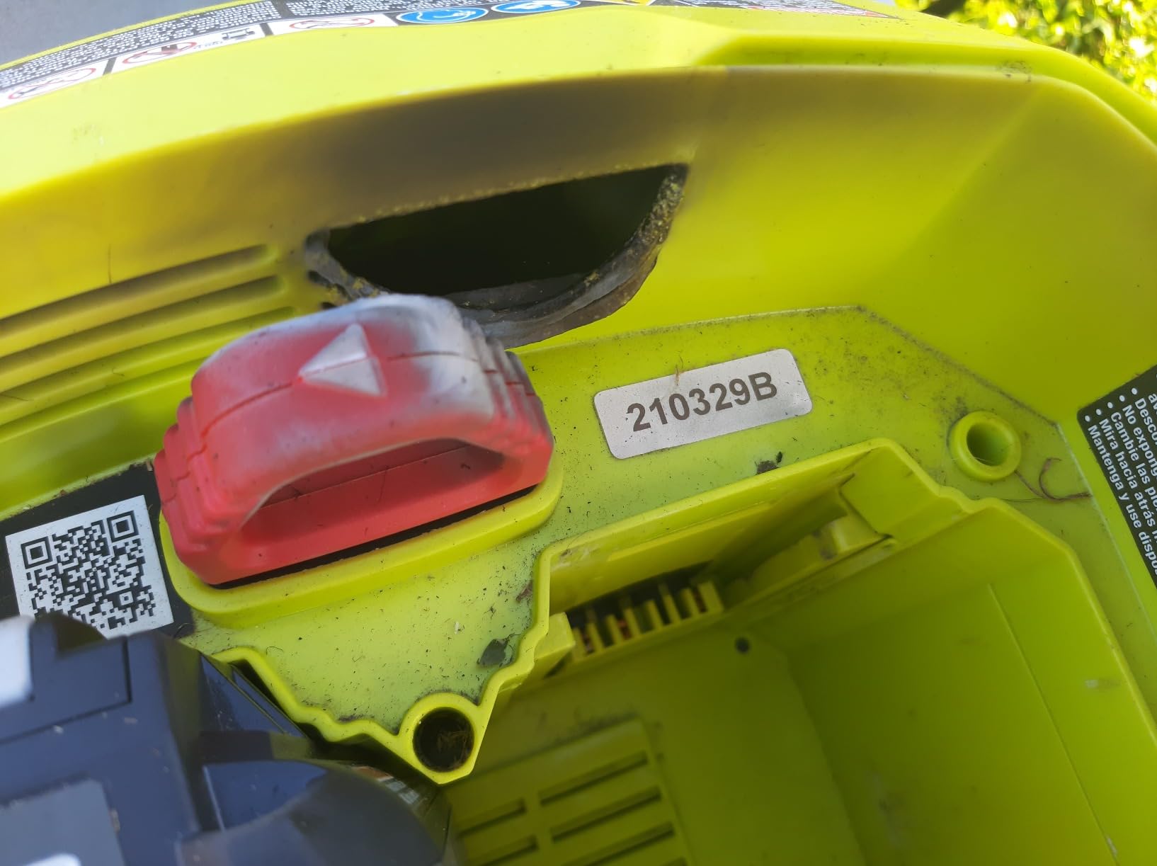 Ryobi Cordless Push Lawn Mower 20 in. 40-Volt with Whisper-Quiet Design - Customer Photo 3