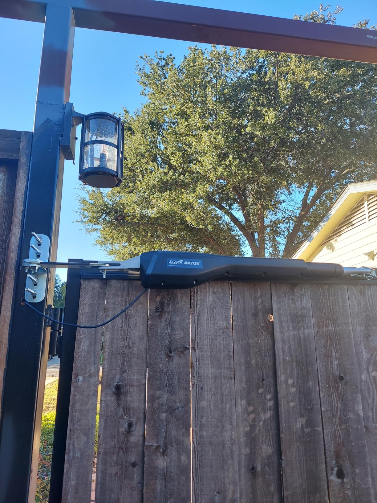 Mighty Mule MM372W Dual Automatic Gate Opener, Smart and Solar Ready-Up to 16ft Long or 550lb per Leaf, Black, 1 Gate Opener Kit - Customer Photo 1