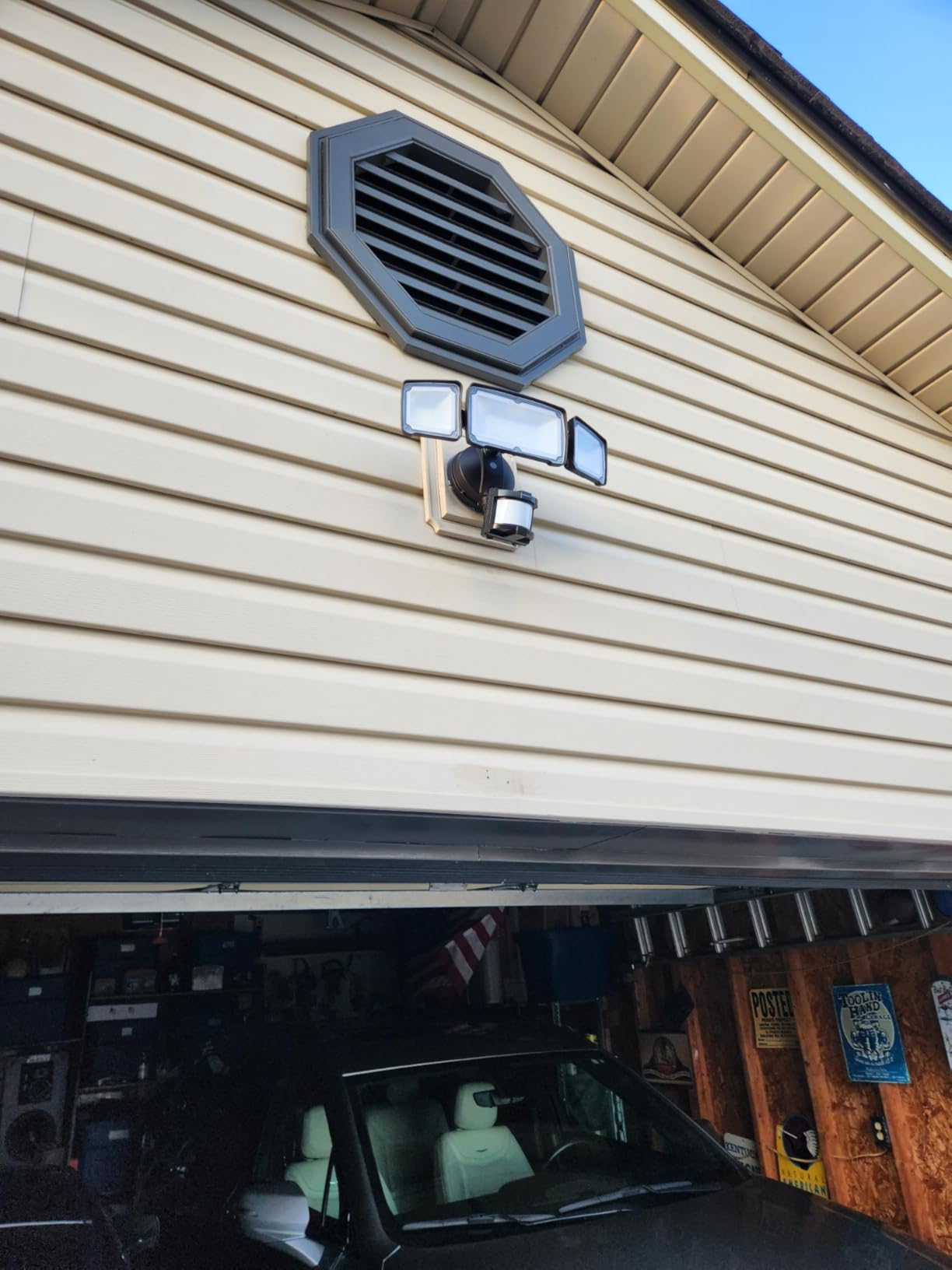 LEPOWER LED Security Lights Motion Sensor Light Outdoor, 38W 4200LM Light, 5500K, IP65 Waterproof, 3 Head Detected Flood Light for Garage, Yard, Porch (White) - Customer Photo 2