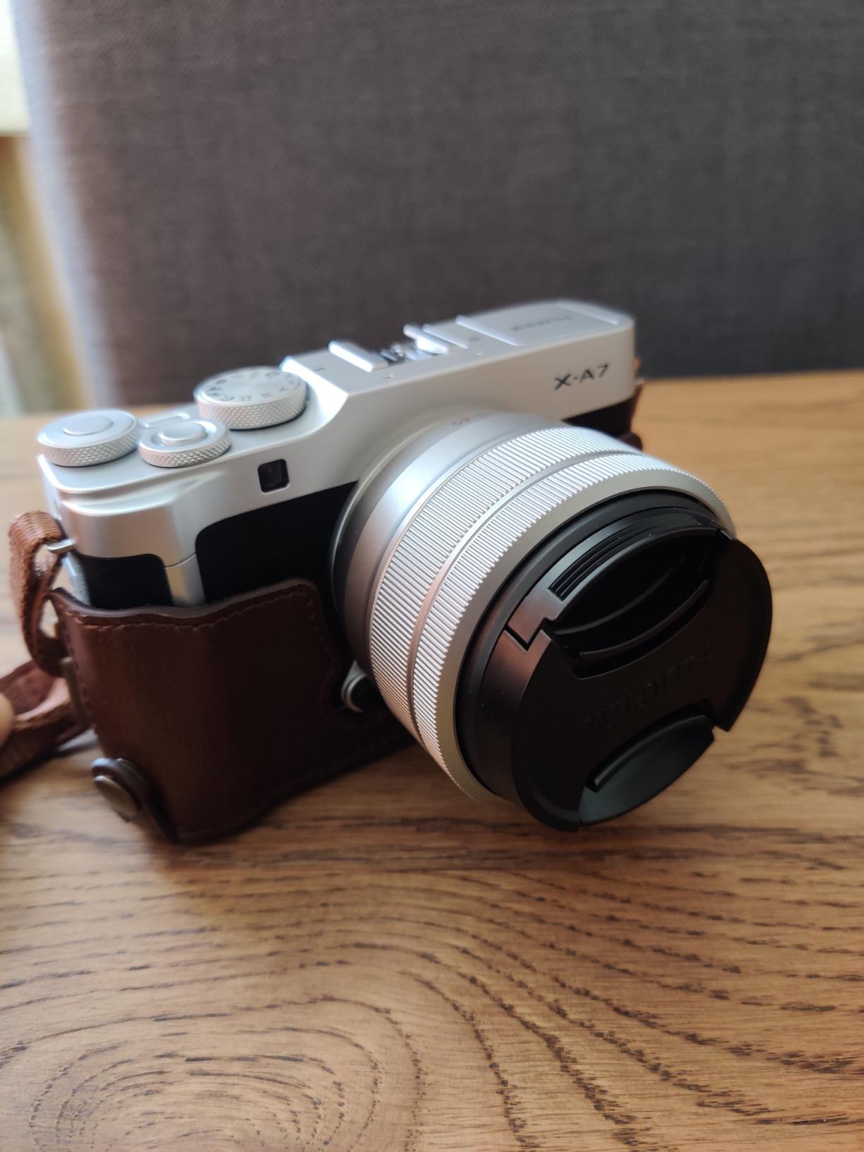 Fujifilm X-A7 Mirrorless Digital Camera w/XC15-45mm F3.5-5.6 OIS PZ Lens, Silver - Customer Photo 1