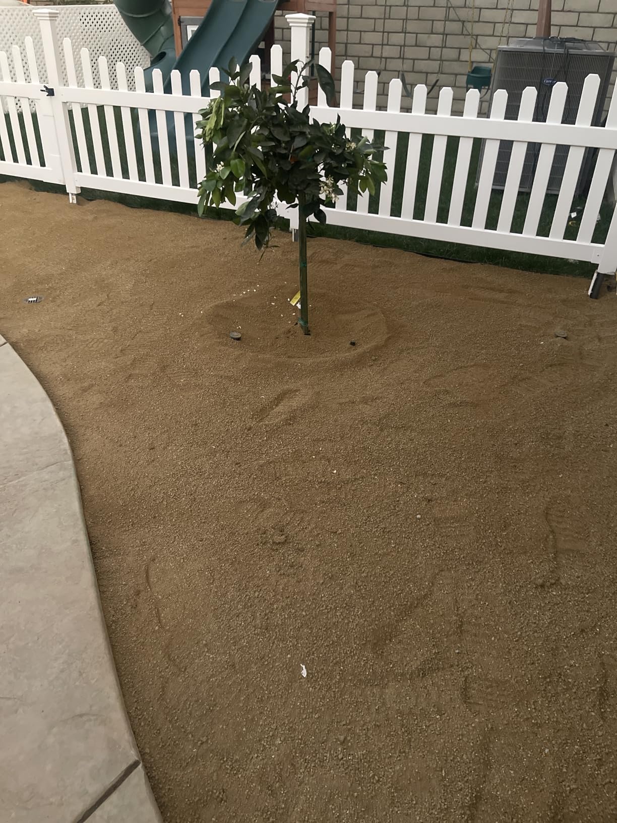 3.5ft H x 6ft W (1 Panel + 1 Post) No Dig WamBam All American Fence Kit, White Vinyl Picket Fence, Easy Install Outdoor Fence for Backyard or Patio, DIY Decorative Fencing, ZP19041 - Customer Photo 1