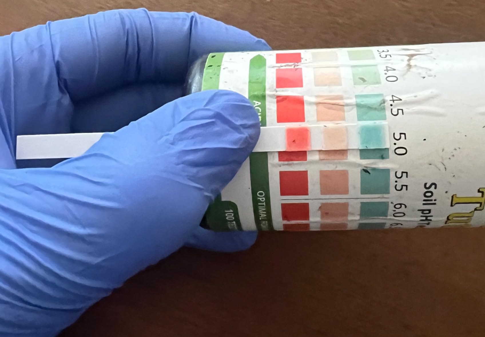 Garden Tutor Soil pH Test Kit – 100 Strips with AI-Powered Web Reader – Accurate Testing for Lawn, Garden & Compost – pH 3.5–9 - Customer Photo 1