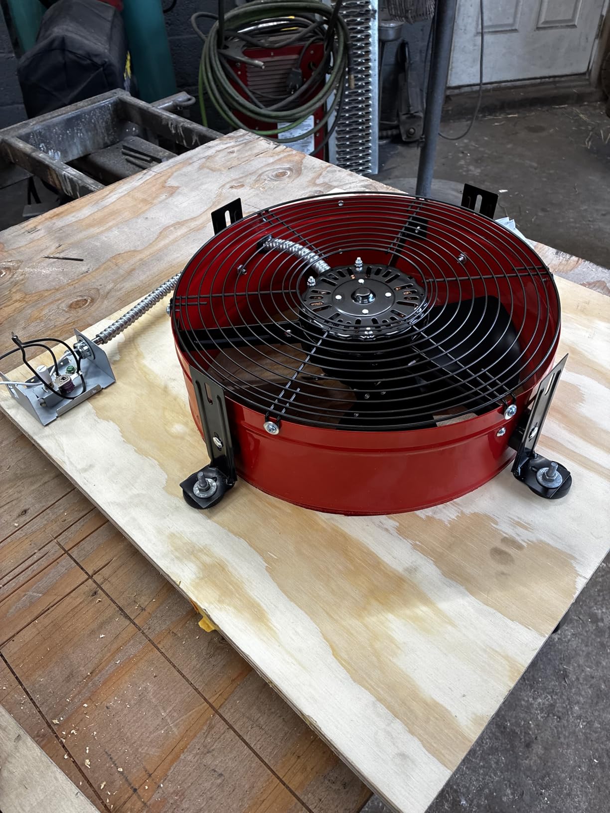 Maxx Air Professional Grade Gable Mount | Power Attic Ventilator, 2.6-Amp 60-Hz Motor and 14-Inch Blade | Quiet Home Attic Fan 1300 CFM | 1,850 SQ. FT. (Red) - Customer Photo 1