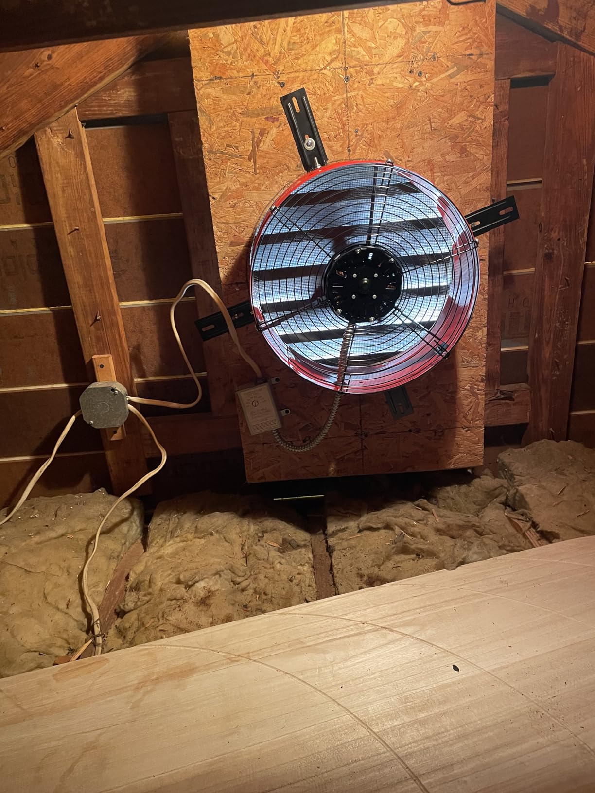 Maxx Air Professional Grade Gable Mount | Power Attic Ventilator, 2.6-Amp 60-Hz Motor and 14-Inch Blade | Quiet Home Attic Fan 1300 CFM | 1,850 SQ. FT. (Red) - Customer Photo 2