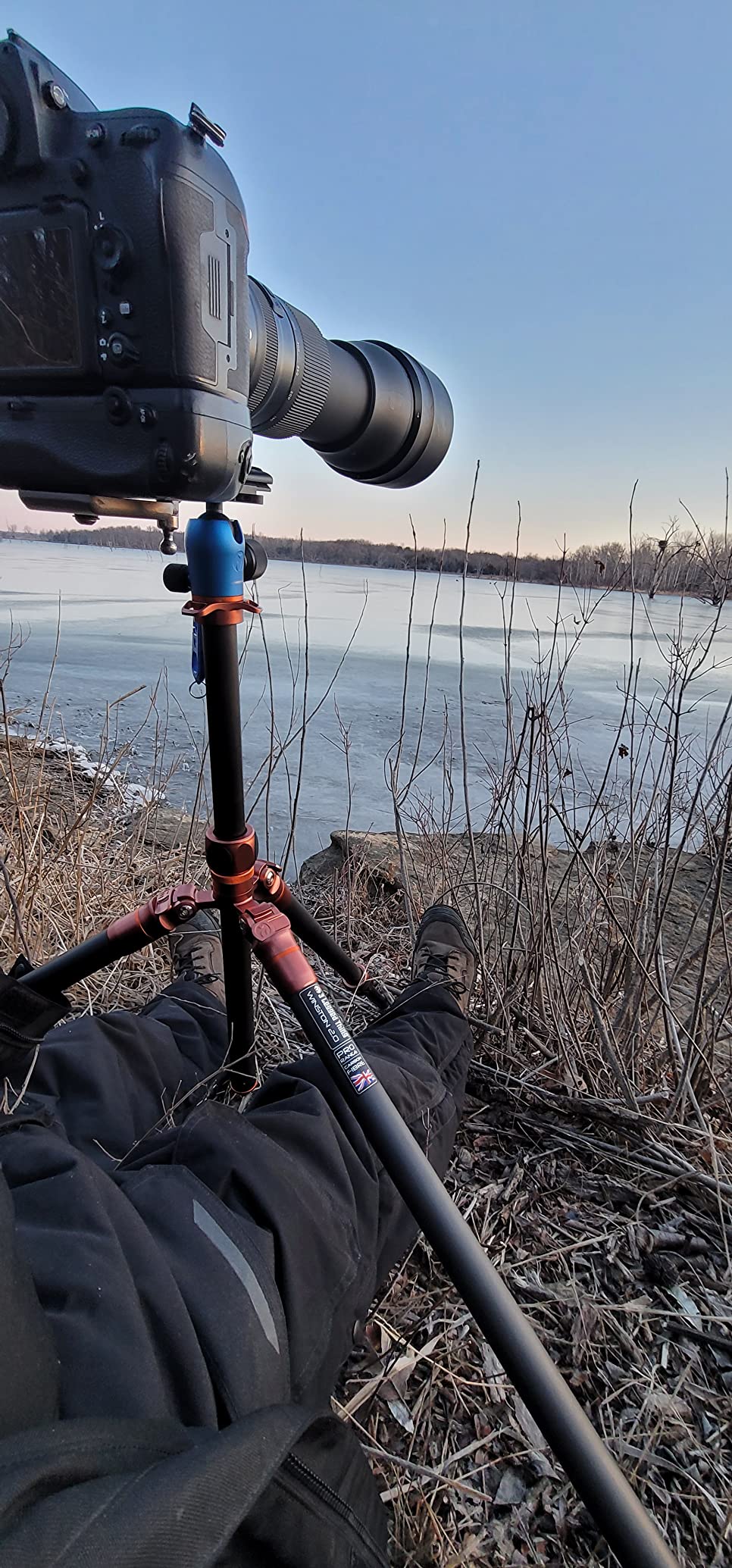 3 Legged Thing Pro Range 2.0 Winston 2.0 Kit Carbon Fibre Tripod System - Adjustable Camera Tripod with 3 Counterfold Detachable Legs for Monopod Conversion (Bronze) - Customer Photo 1