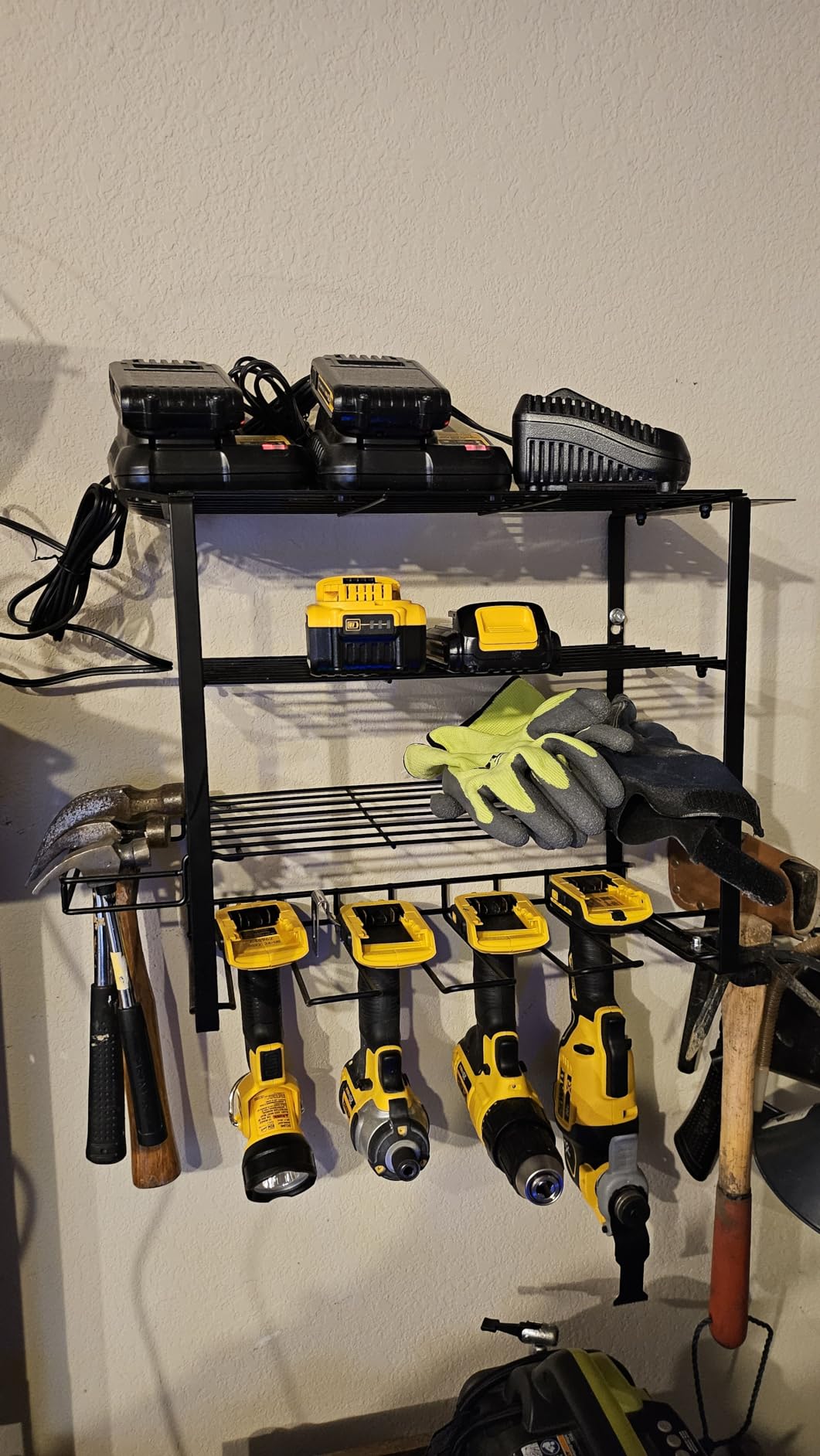 DEWALT 20V MAX Power Tool Combo Kit, 4-Tool Cordless Power Tool Set with 2 Batteries and Charger (DCK444C2) - Customer Photo 2