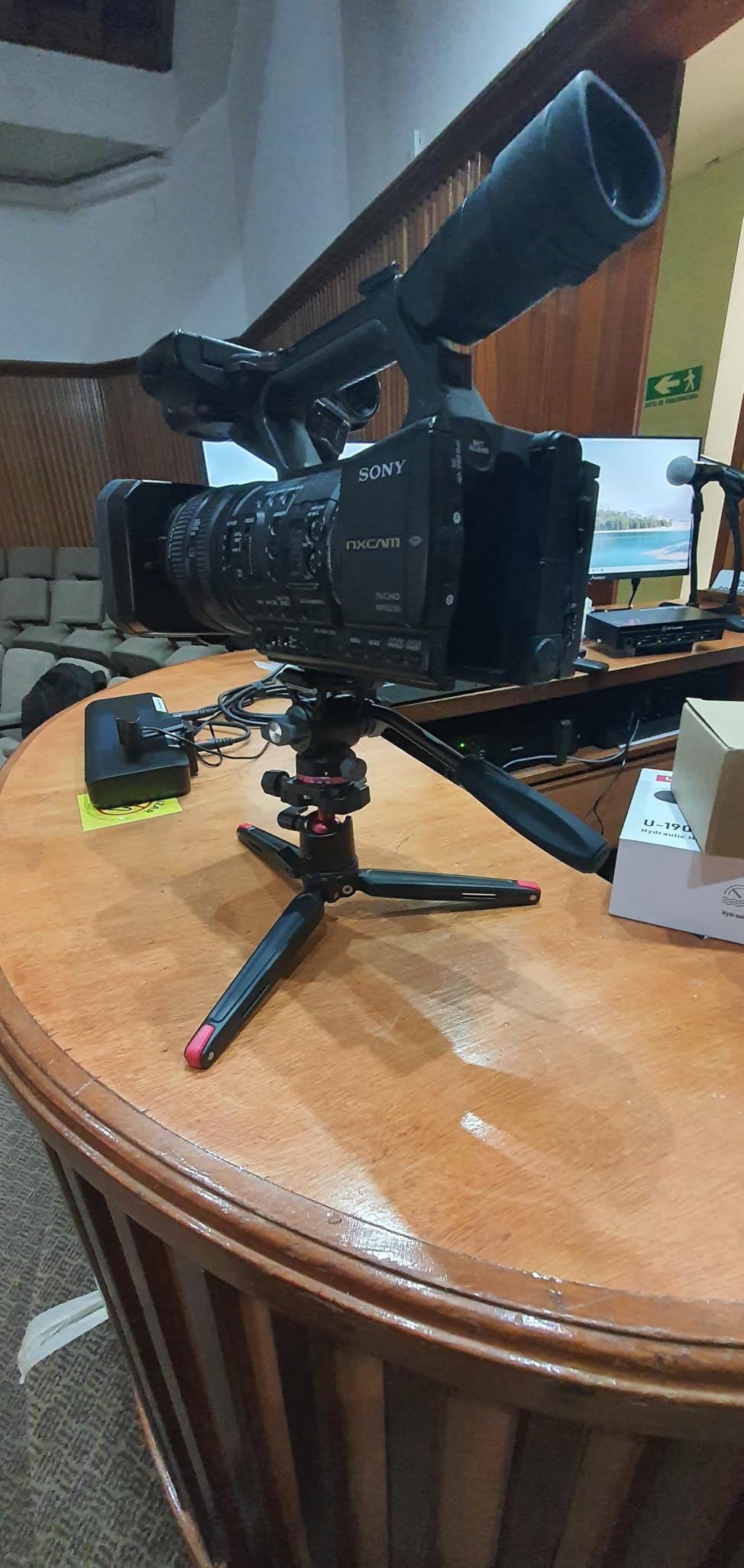 SmallRig Mini Tripod for Camera, Updated Desktop Tabletop Tripod with Arca-Type Compatible QR Plate, 360° Ball Head and 1/4 Screws Portable for Compact Cameras DSLRs, Phone, Gopro - BUT2664 Customer Review SmallRig Mini Tripod for Camera, Updated Desktop Tabletop Tripod with Arca-Type Compatible QR Plate, 360° Ball Head and 1/4 Screws Portable for Compact Cameras DSLRs, Phone, Gopro - BUT2664 - Customer Photo 2