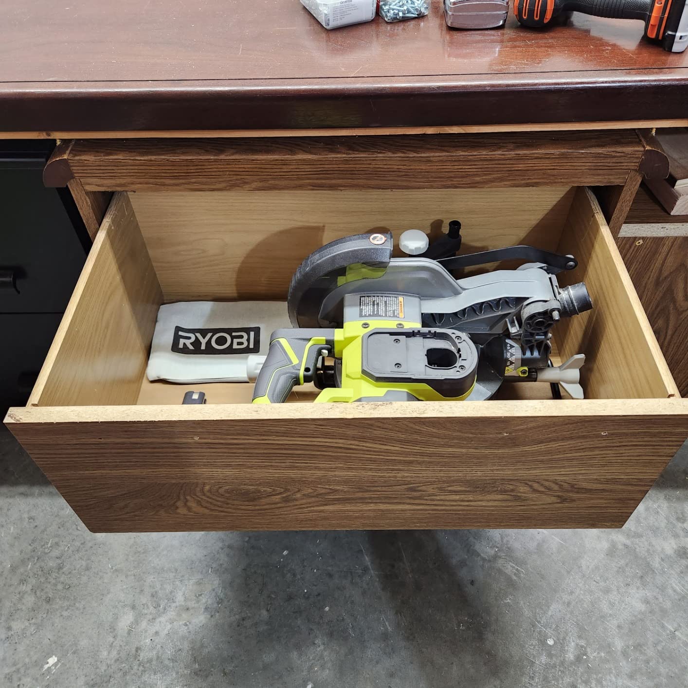 RYOBI 18-Volt ONE+ Cordless 7-1/4 in. Compound Miter Saw (Tool Only) with Blade (Renewed) - Customer Photo 1