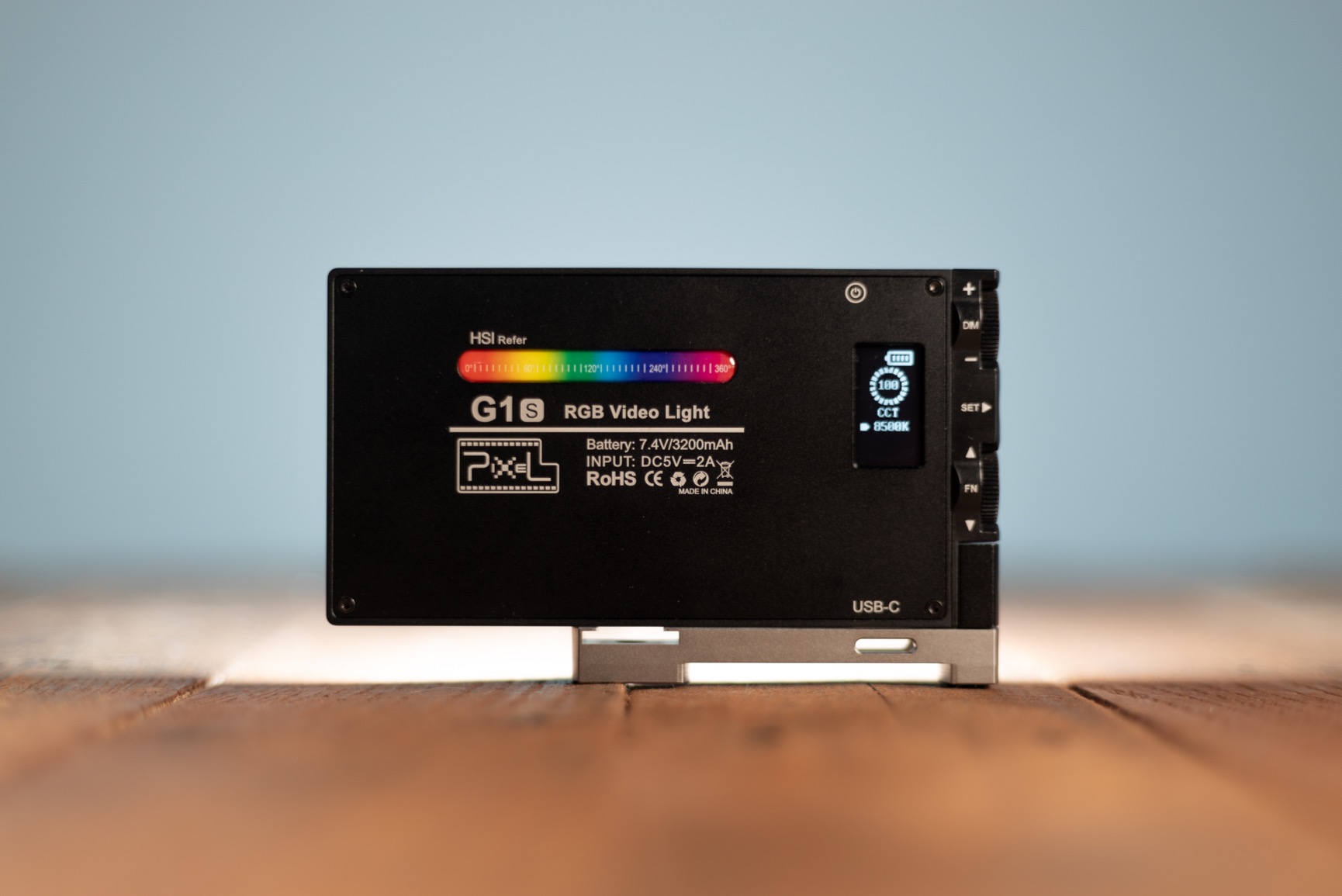 Pixel G1s RGB Video Light with APP Control, 12W 6400mAh 210 Minutes Rechargeable Battery LED Camera Light, 10 Common Lighting Effects, CRI≥97 2500-8500K LED Video Light with Aluminum Alloy Body Customer Review Pixel G1s RGB Video Light with APP Control, 12W 6400mAh 210 Minutes Rechargeable Battery LED Camera Light, 10 Common Lighting Effects, CRI≥97 2500-8500K LED Video Light with Aluminum Alloy Body - Customer Photo 1