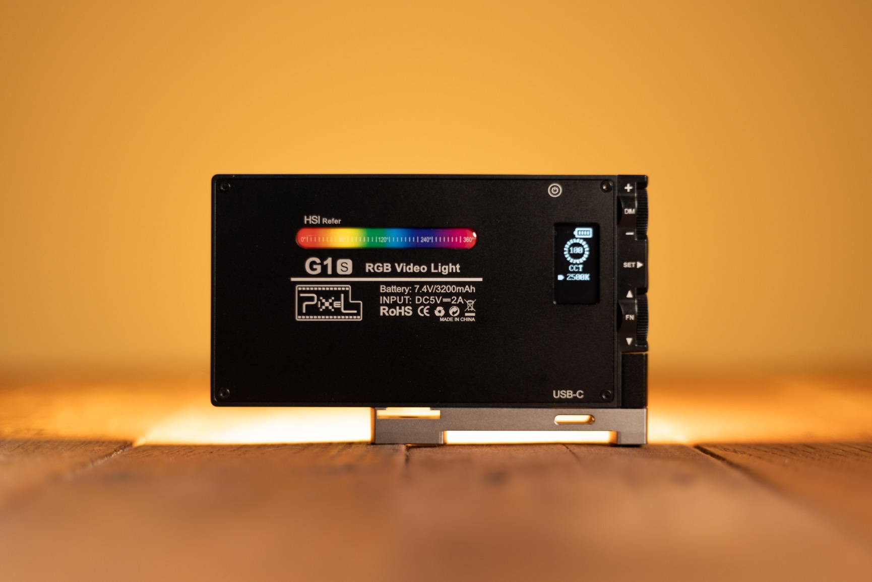 Pixel G1s RGB Video Light with APP Control, 12W 6400mAh 210 Minutes Rechargeable Battery LED Camera Light, 10 Common Lighting Effects, CRI≥97 2500-8500K LED Video Light with Aluminum Alloy Body Customer Review Pixel G1s RGB Video Light with APP Control, 12W 6400mAh 210 Minutes Rechargeable Battery LED Camera Light, 10 Common Lighting Effects, CRI≥97 2500-8500K LED Video Light with Aluminum Alloy Body - Customer Photo 2