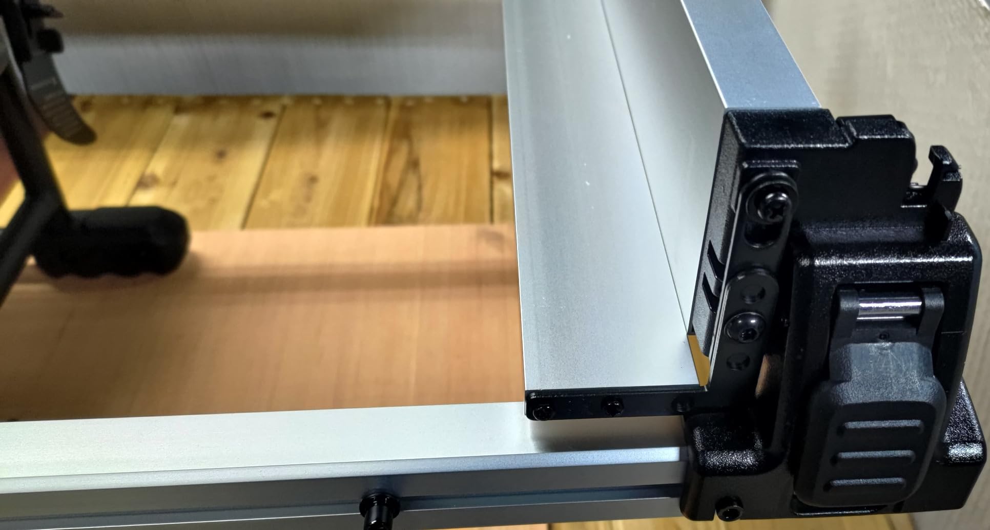 DEWALT 15 Amp 8-1/4 in. Compact Portable Jobsite Table Saw (DWE7485) - Customer Photo 1