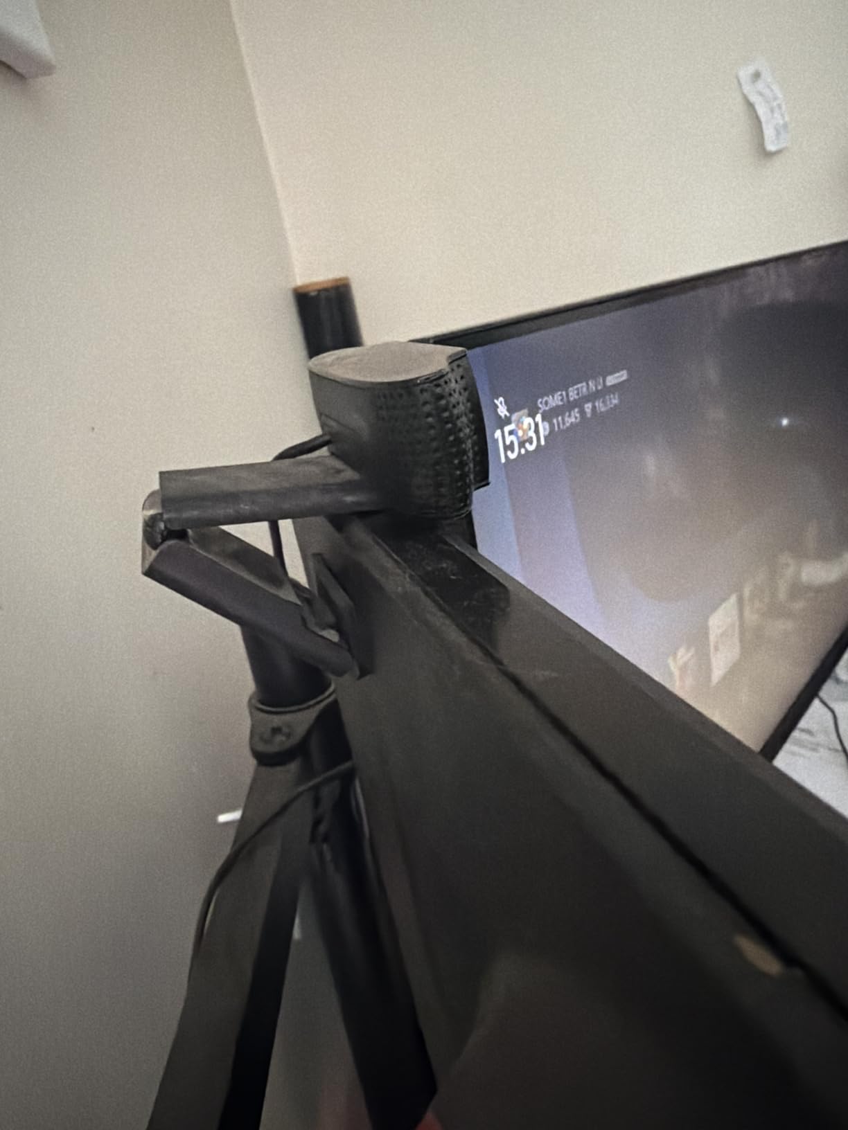 Logitech C920x HD Pro PC Webcam, Full HD 1080p/30fps Video, Clear Audio, HD Light Correction, Works with Microsoft Teams, Google Meet, Zoom, Nintendo Switch 2's New GameChat Mode, Mac/Tablet- Black - Customer Photo 1