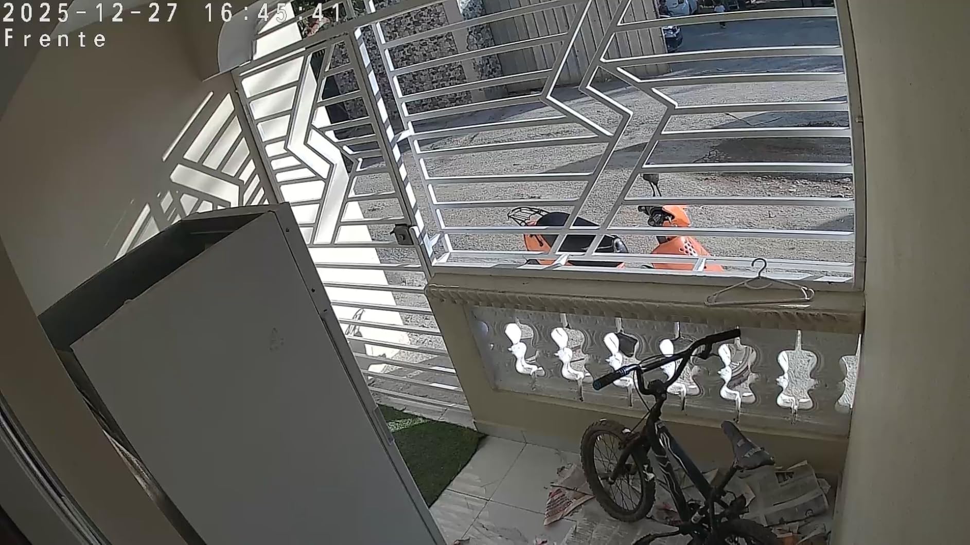 TP-Link Tapo 1080P Indoor Security Camera for Baby Monitor, Dog Camera w/Motion Detection, 2-Way Audio Siren, Night Vision, Cloud & SD Card Storage, Works w/Alexa & Google Home (Tapo C100) - Customer Photo 2