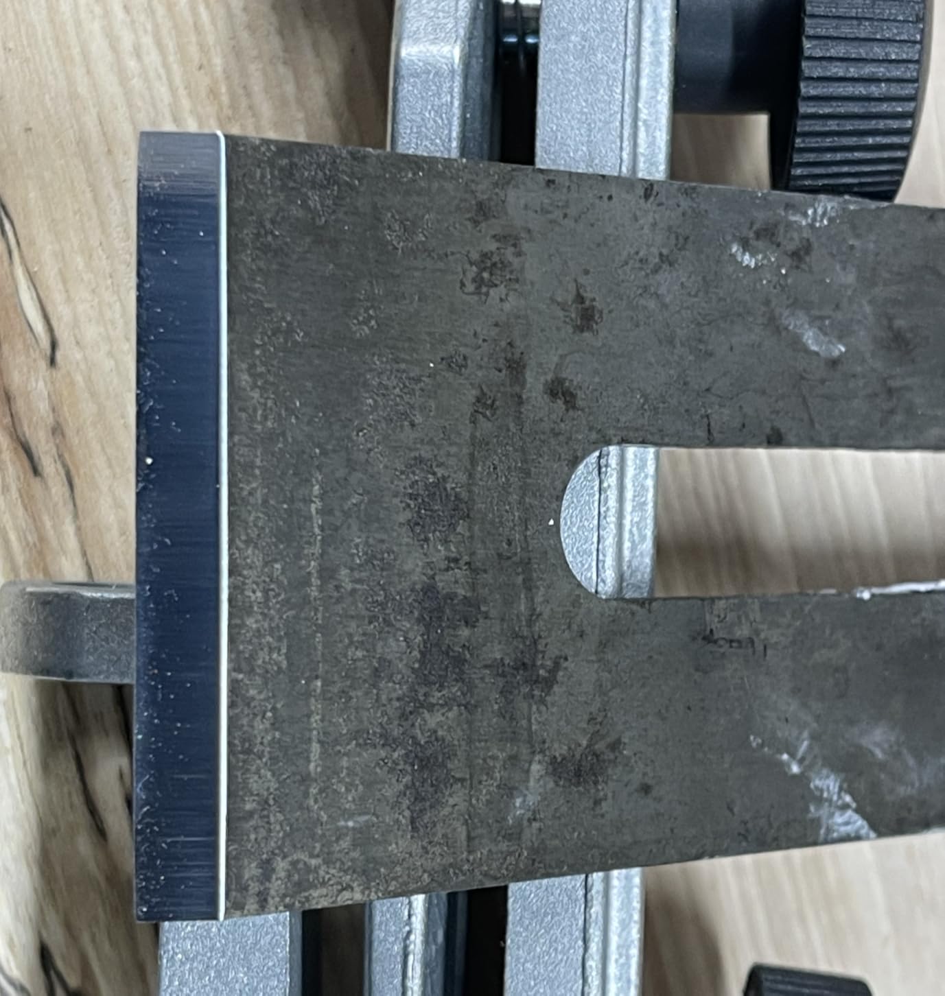 BUCKTOOL 8 Inch 3/4 HP Low-Speed Bench Grinder fit CBN Wheel Professional Wobble-free Wheel Grinder TDS-200C4HL Customer Review BUCKTOOL 8 Inch 3/4 HP Low-Speed Bench Grinder fit CBN Wheel Professional Wobble-free Wheel Grinder TDS-200C4HL - Customer Photo 1