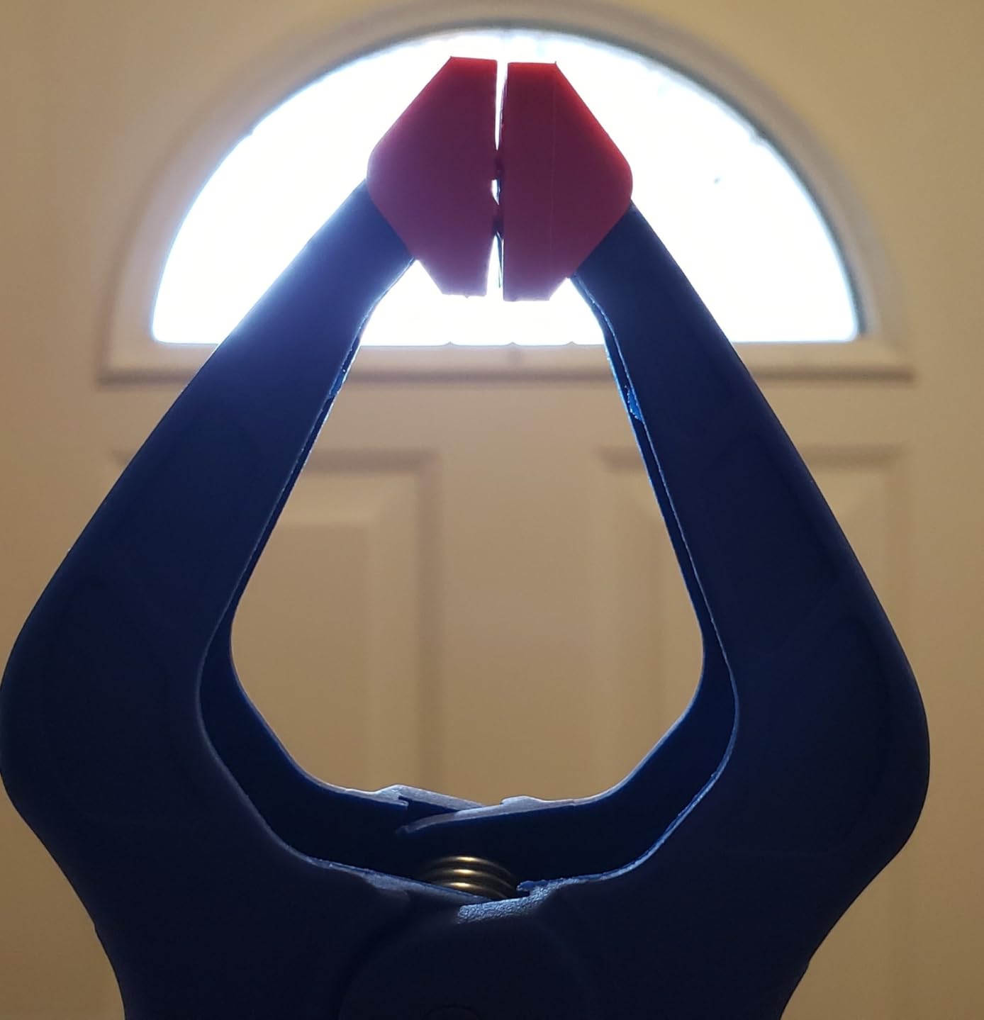 WORKPRO Bar Clamps for Woodworking, 6-Pack One-Handed Clamp/Spreader, 6-Inch (4) and 12-Inch (2) Wood Clamps Set, Light-Duty Quick-Change F Clamp with 150 lbs Load Limit - Customer Photo 1