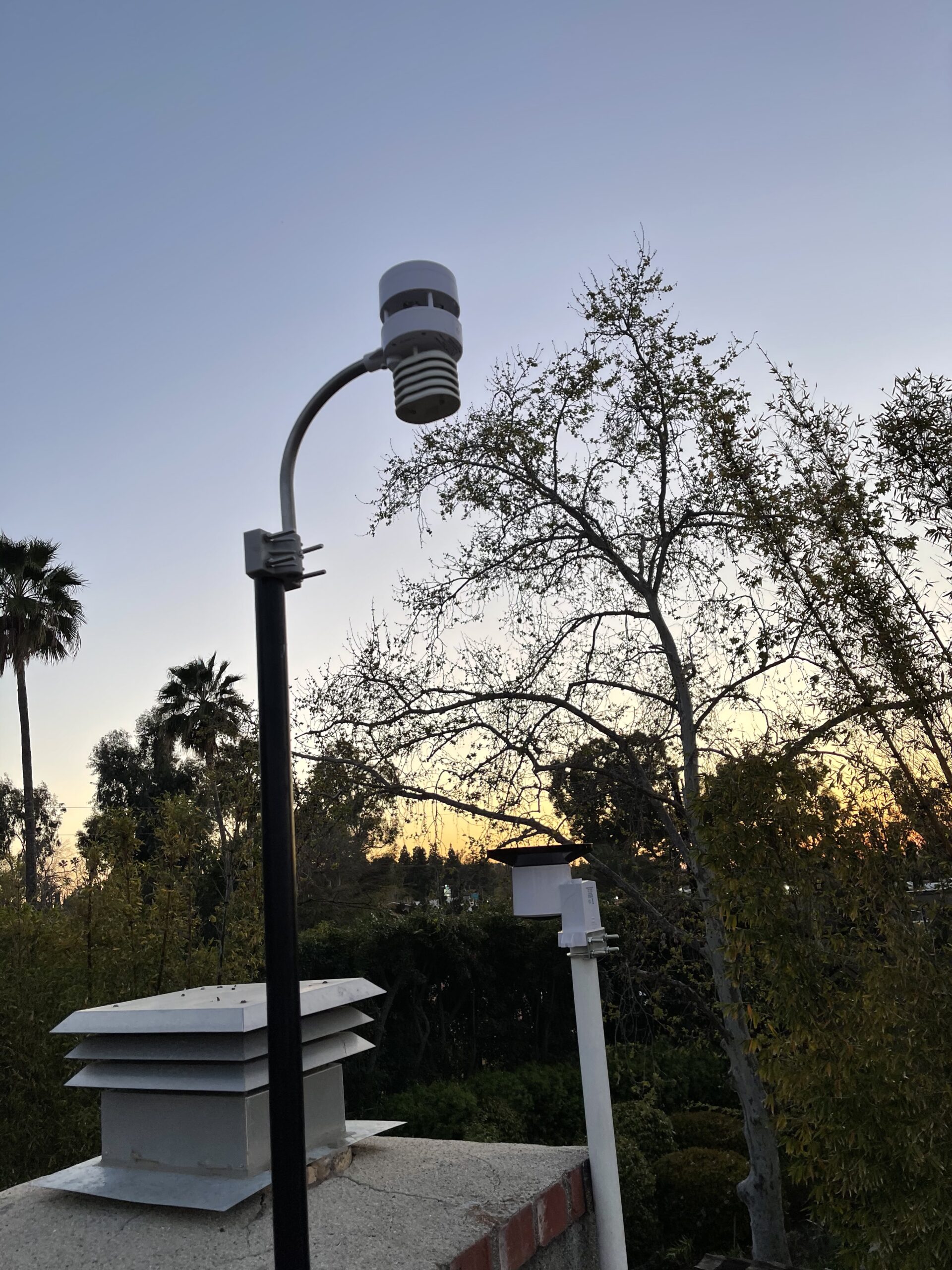 Ambient Weather WS-5000 Ultrasonic Smart Weather Station - Customer Photo 1