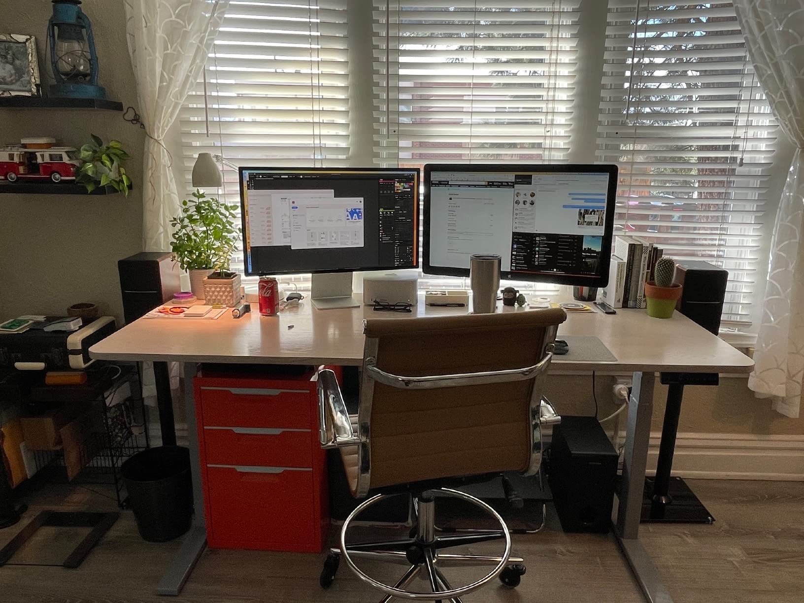 Edifier R1280DBs Active Bluetooth Bookshelf Speakers - Optical Input - 2.0 Wireless Studio Monitor Speaker - 42W RMS with Subwoofer Line Out - Wood Grain - Customer Photo 1