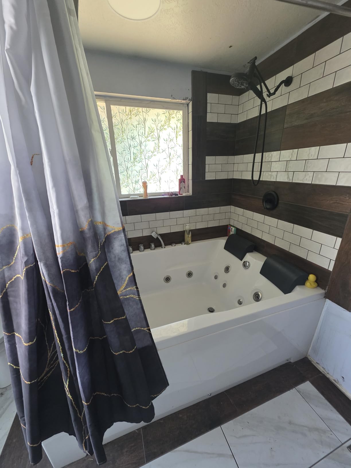 Empava 59 in. Acrylic Alcove Whirlpool Bathtub - Hydromassage Rectangular Jetted Soaking Tub with Center Drain - Waterfall Faucet - Customer Photo 1