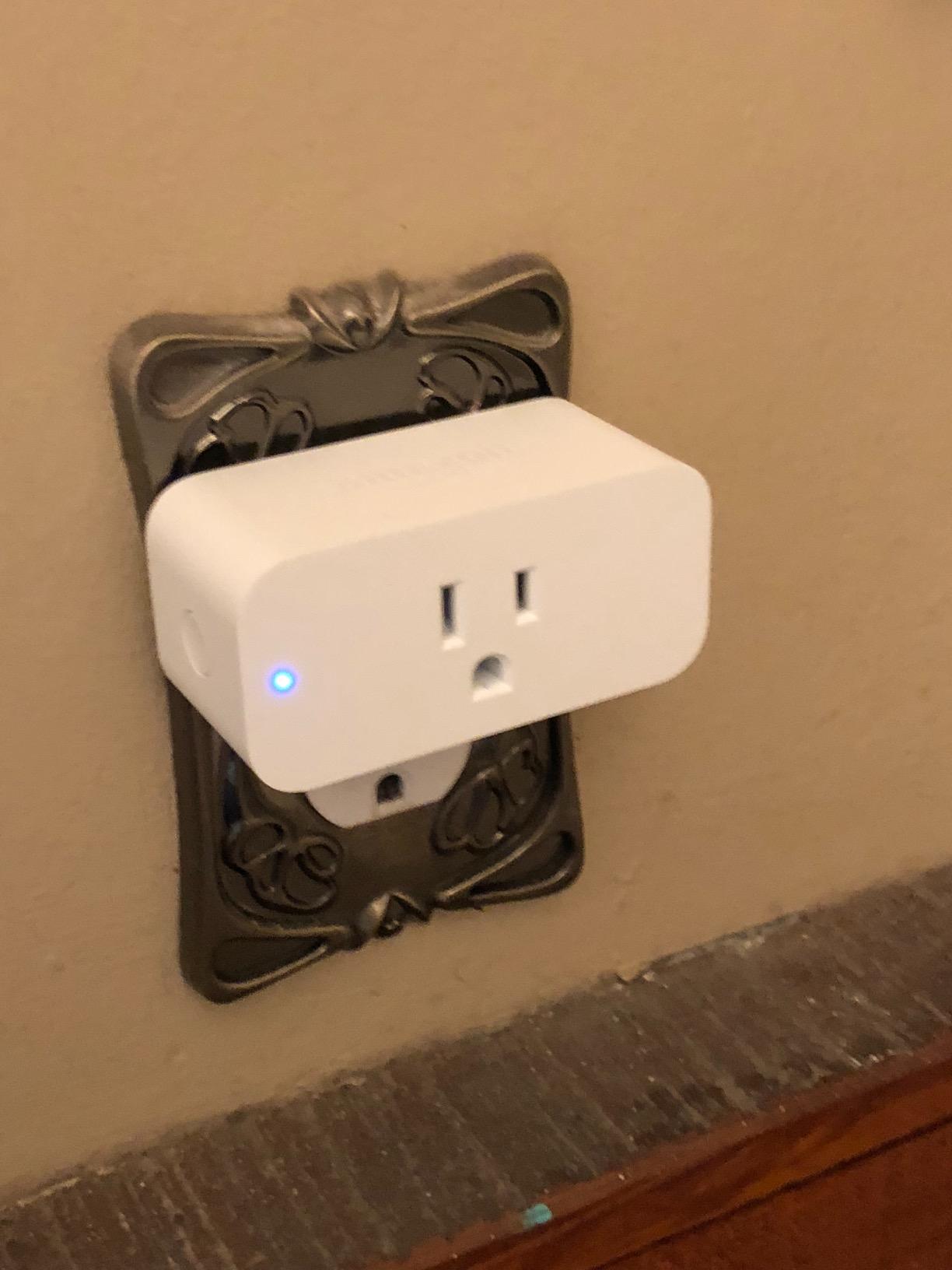 Amazon Smart Plug | Works with Alexa | Simple setup, endless possibilities - Customer Photo 1