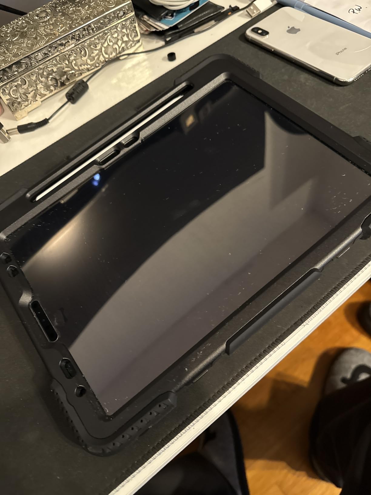 Apple 2020 iPad Pro 11-inch, Wi-Fi, 256GB - Space Gray (Renewed) - Customer Photo 1